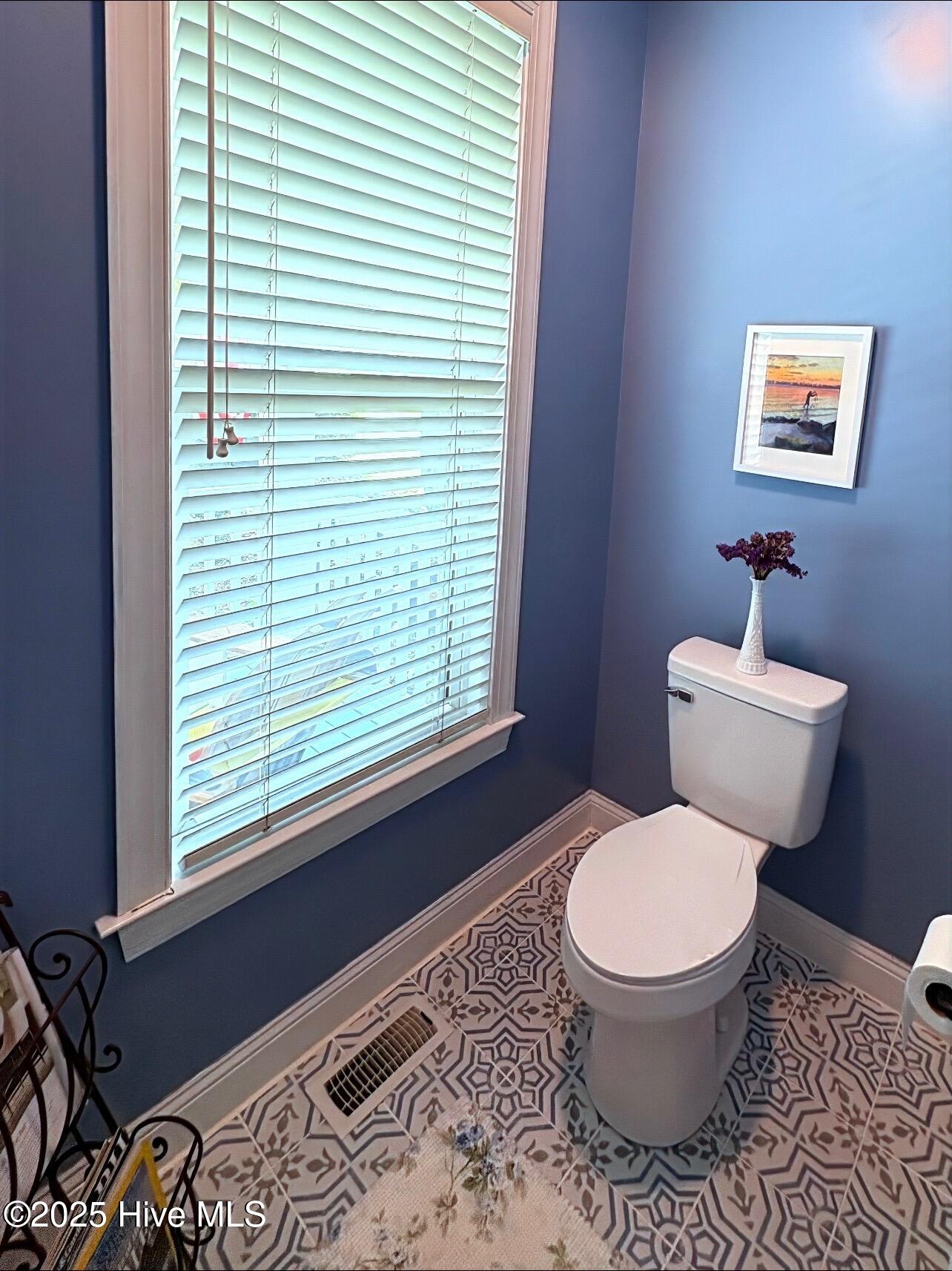 100522421 | Photo 41