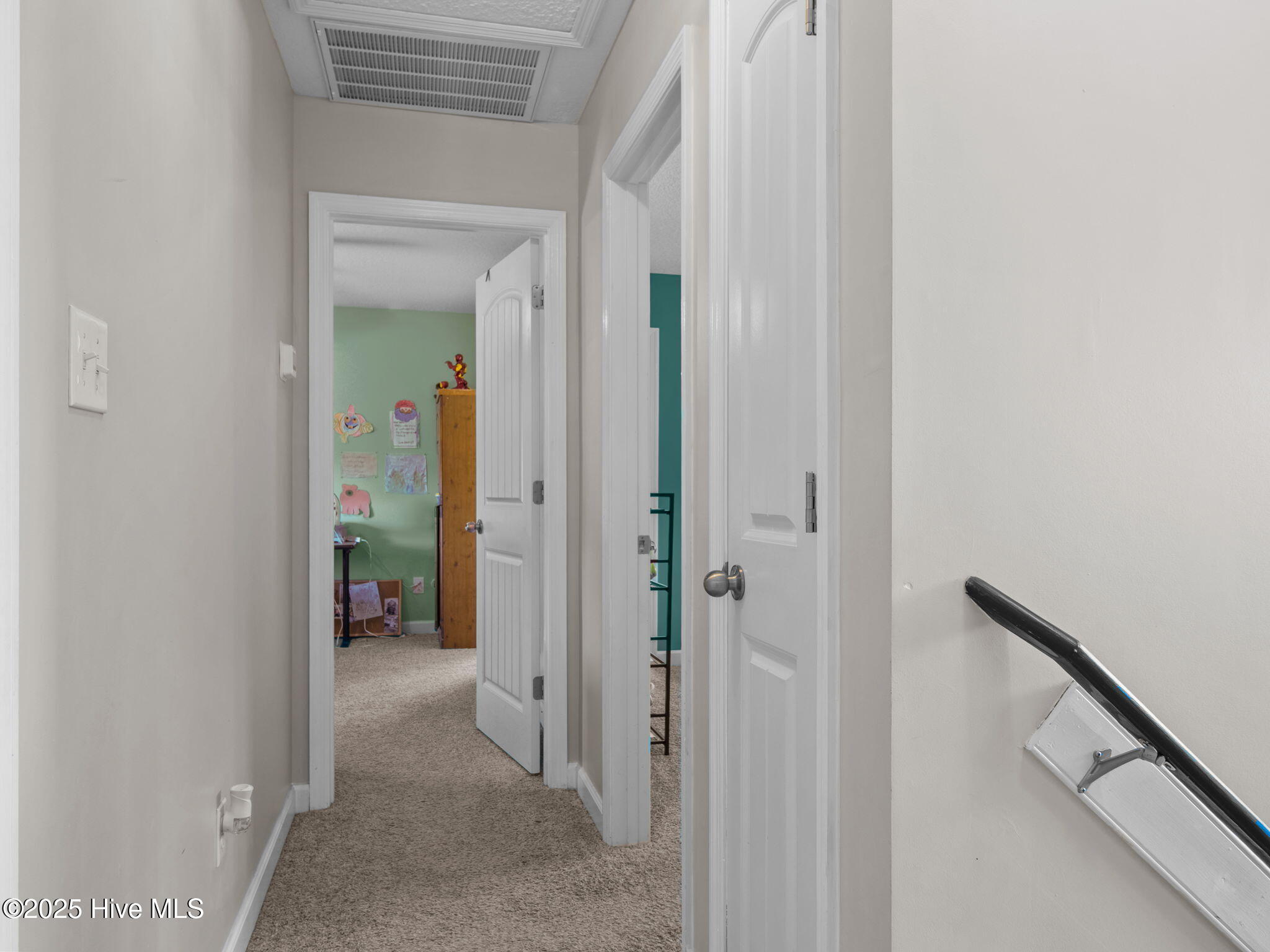 100541935 | Photo 34