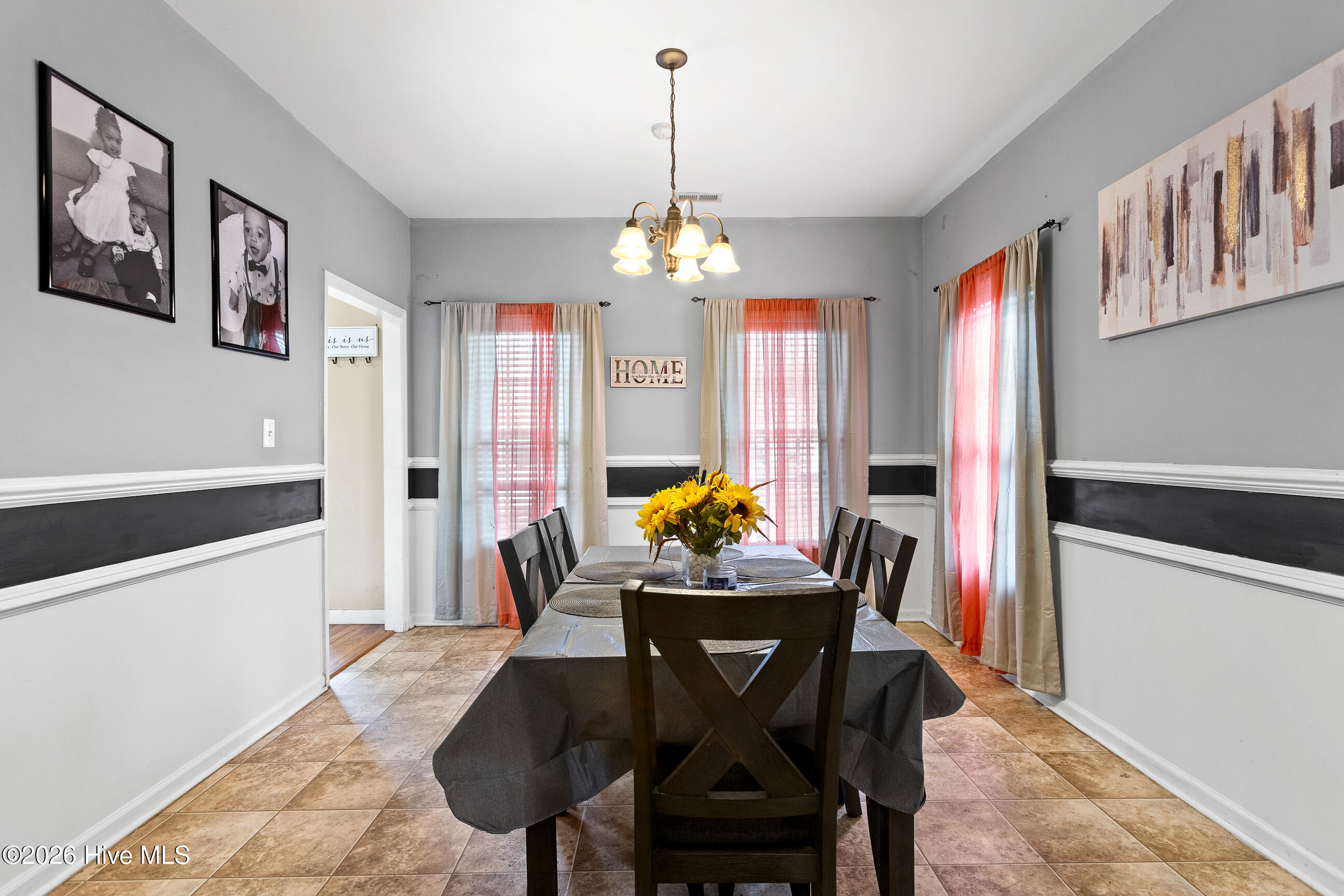 100556094 | Photo 14