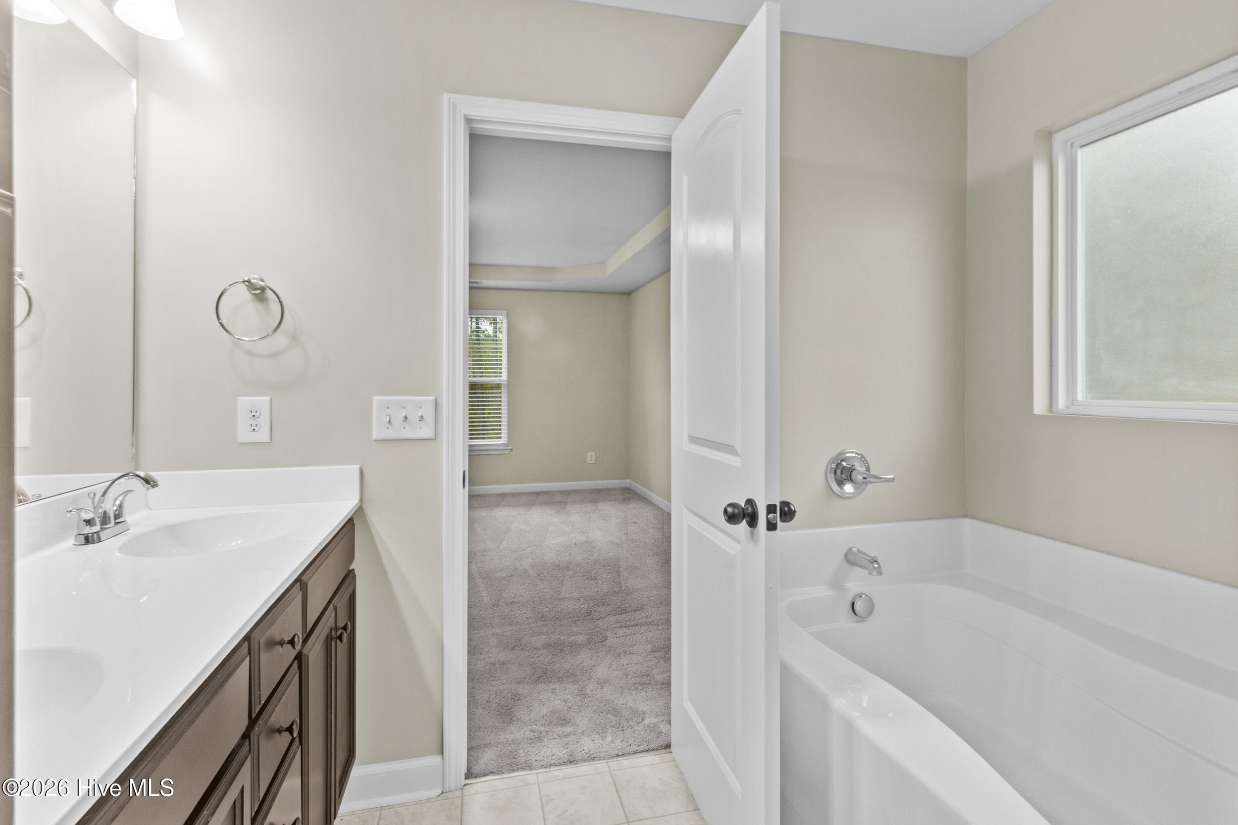 100552565 | Photo 26