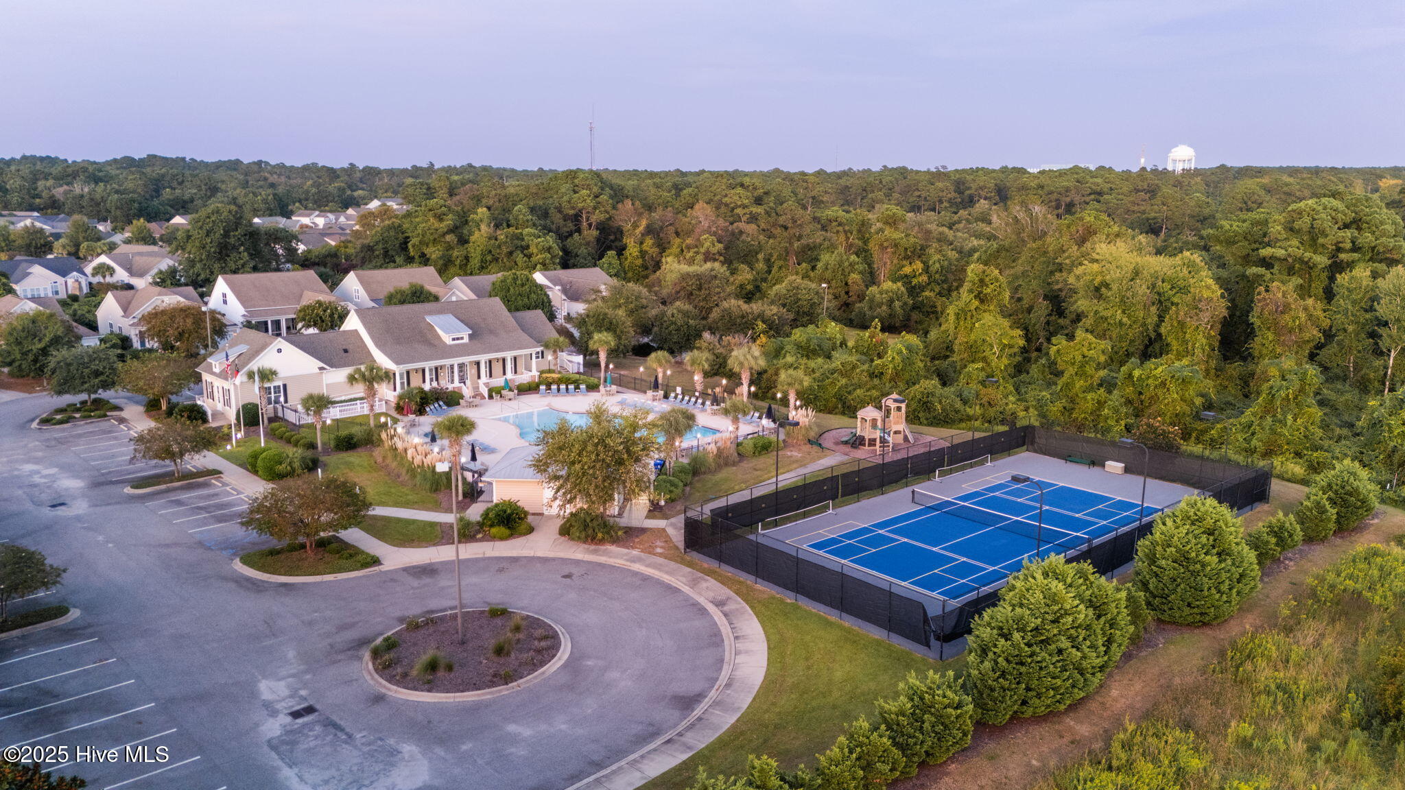 100520190 | Photo 52