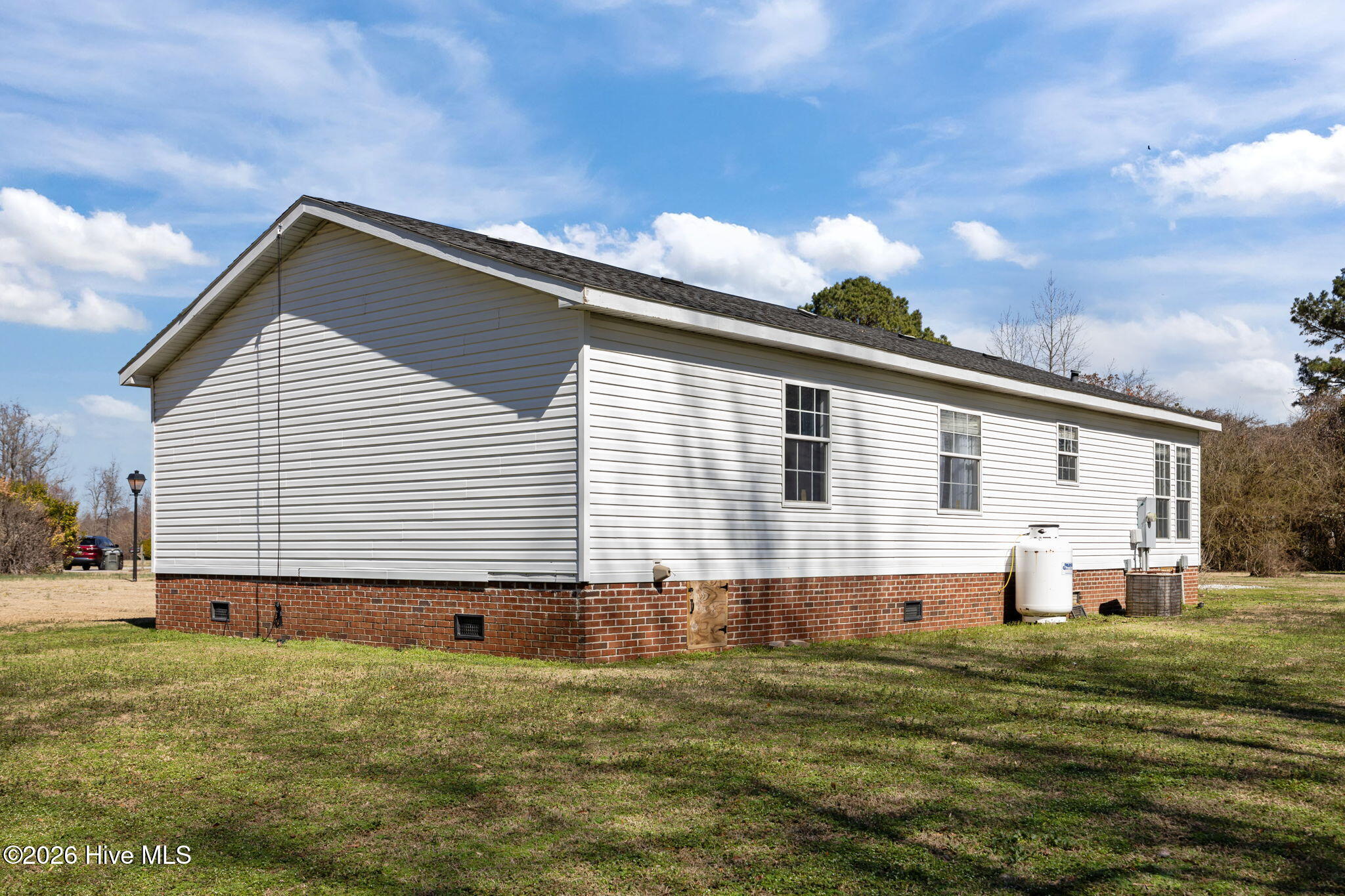 115 Rhonda Court, Beulaville, NC 28518 – photo 11: 48-web-or-mls-IMG_0276