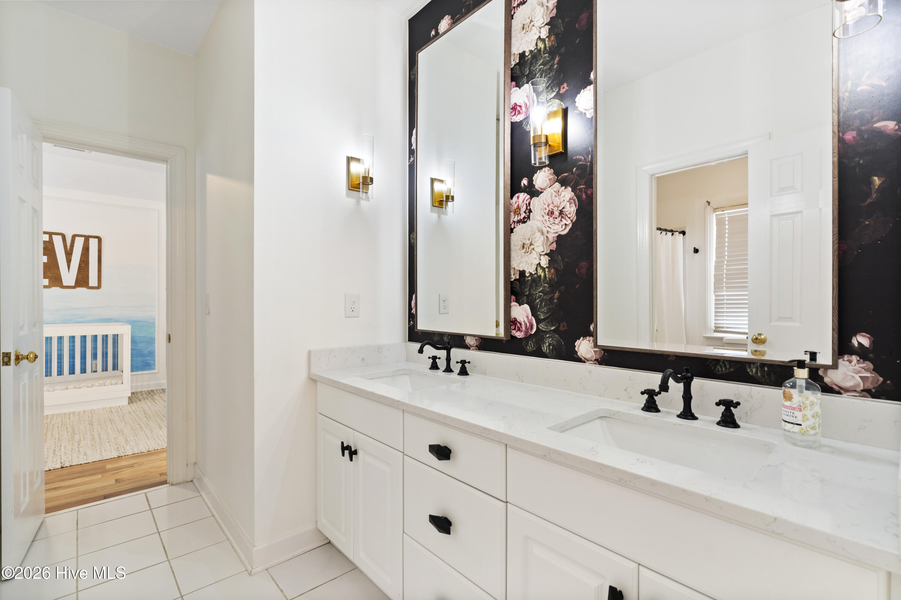 100552221 | Photo 17