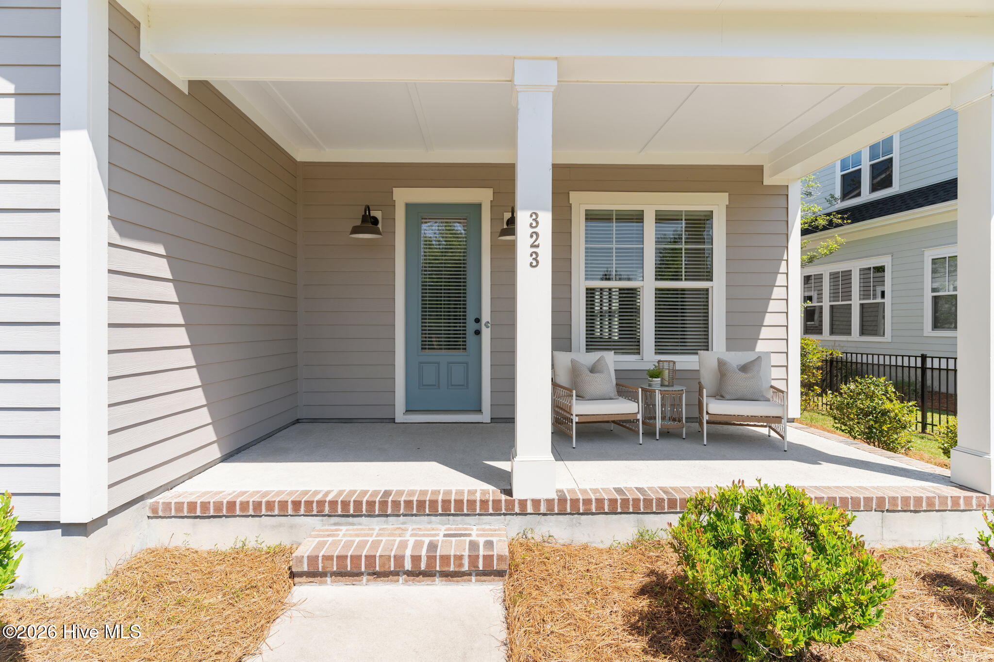 100568555 | Photo 39