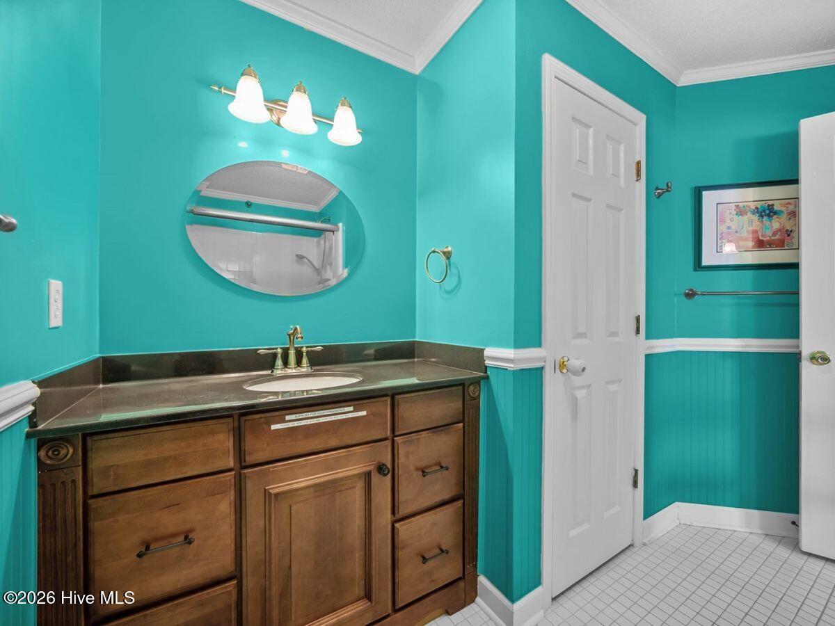 100556202 | Photo 26