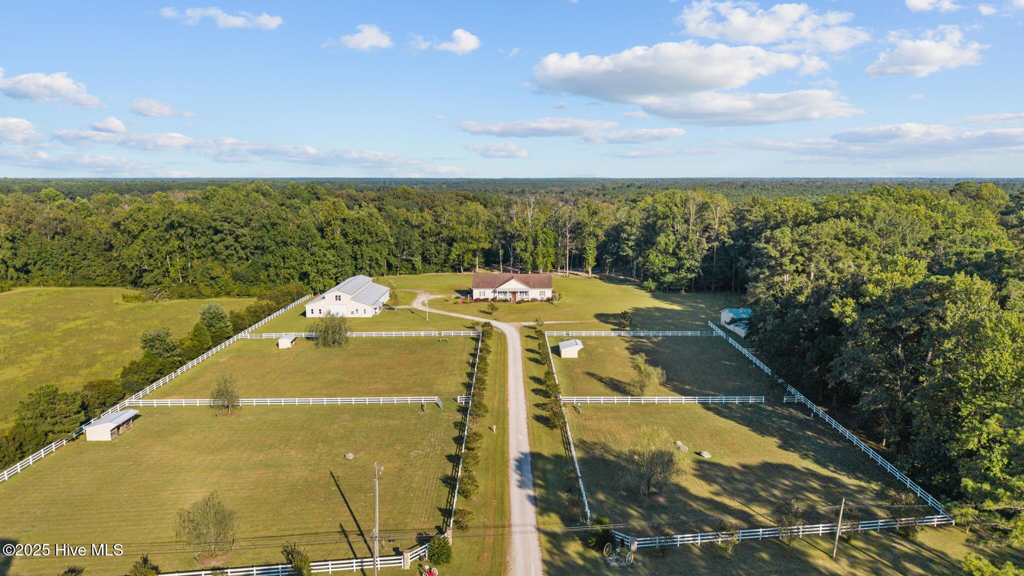 Homes for sale in Pollocksville, NC | 7137 Hwy 17, Pollocksville, NC 28573 | MLS# 100533144