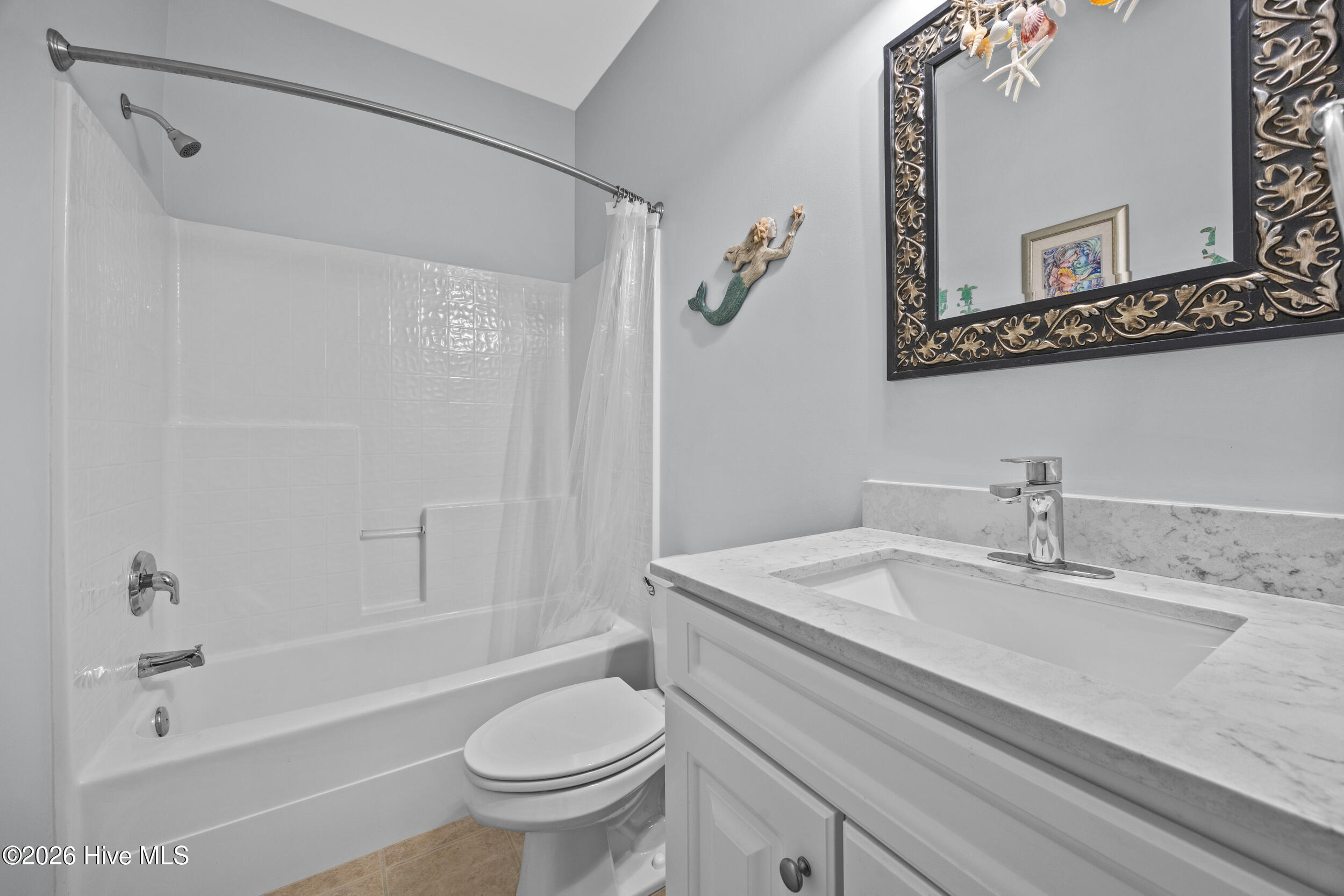 100550325 | Photo 31