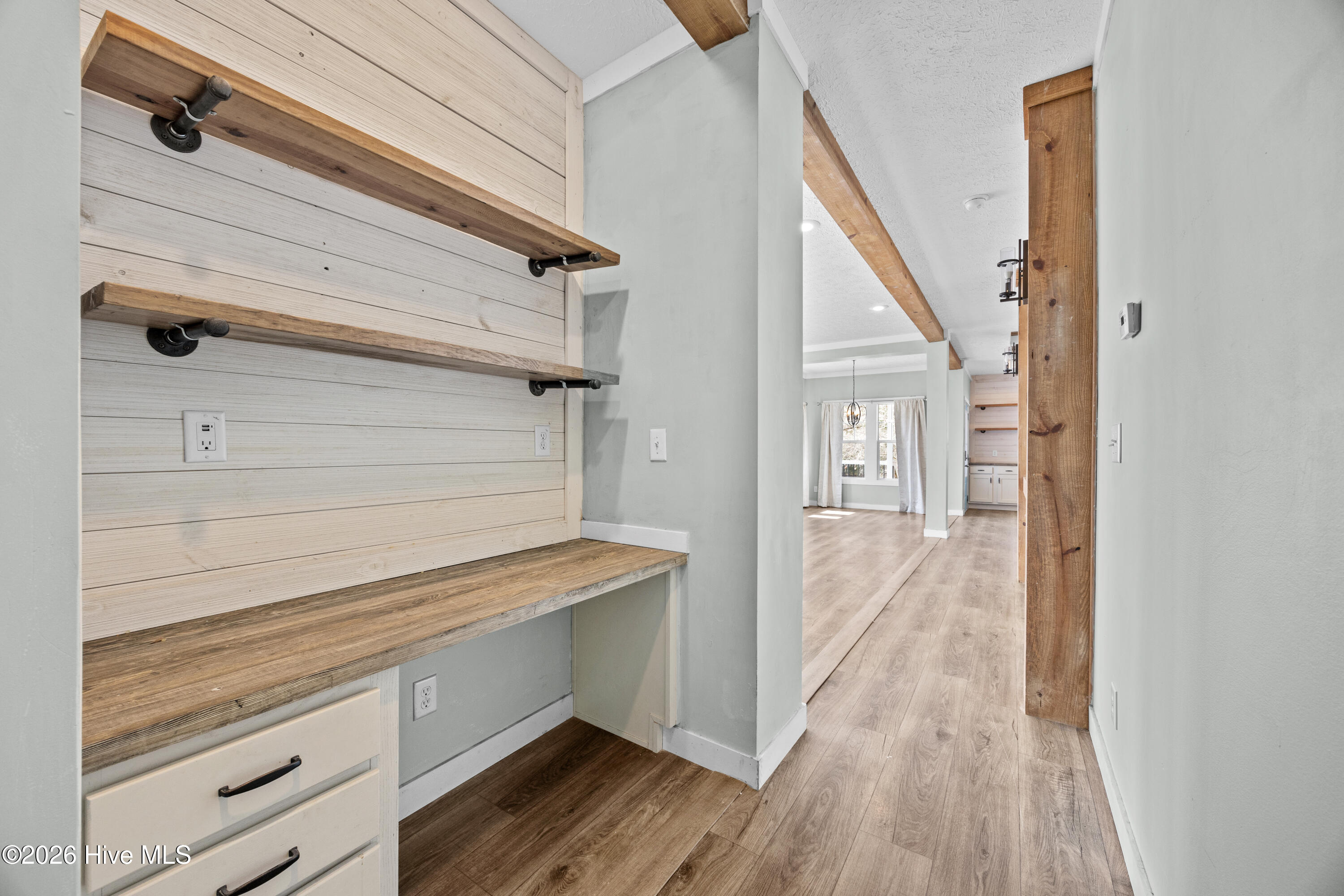 100559511 | Photo 23