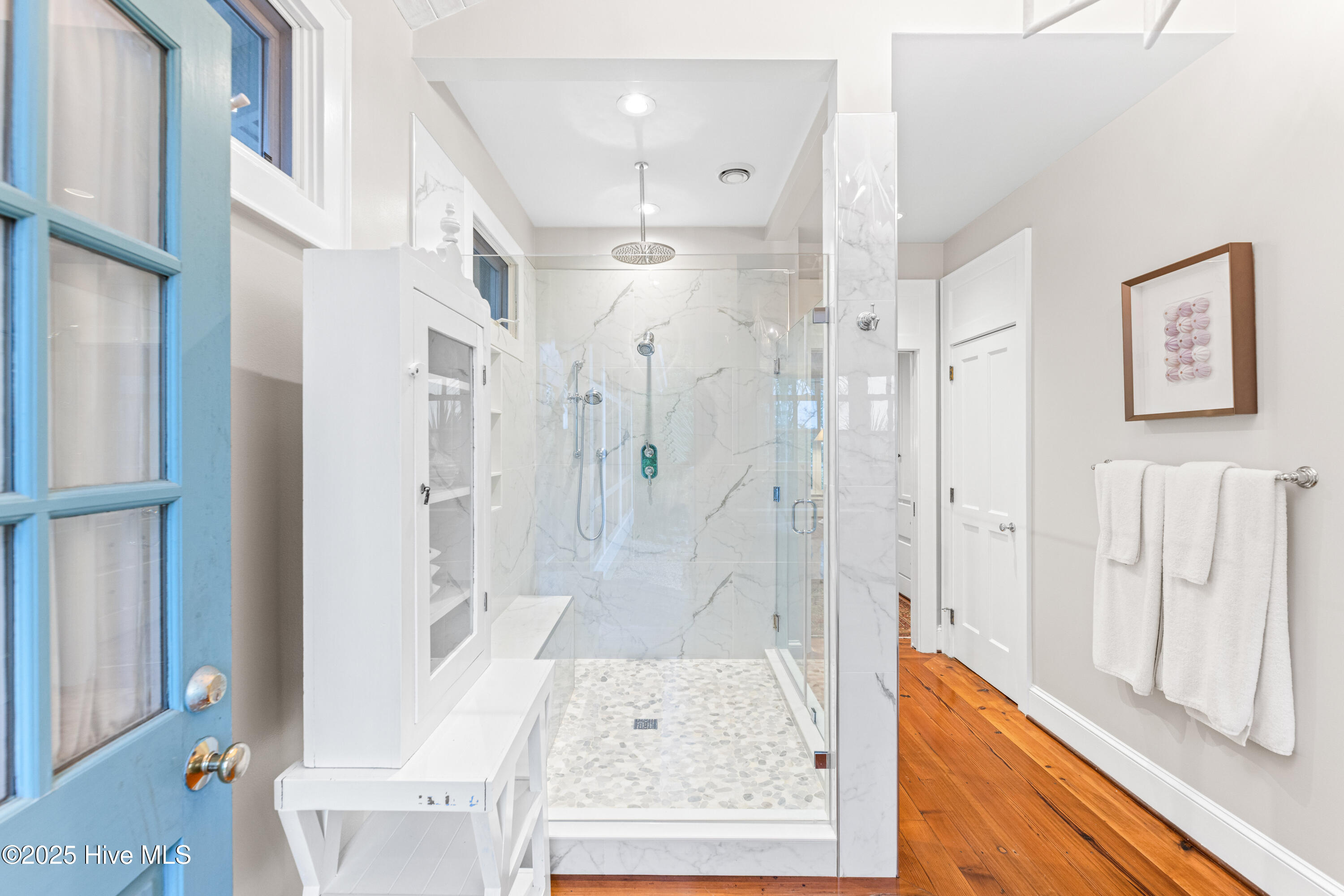 100531454 | Photo 34