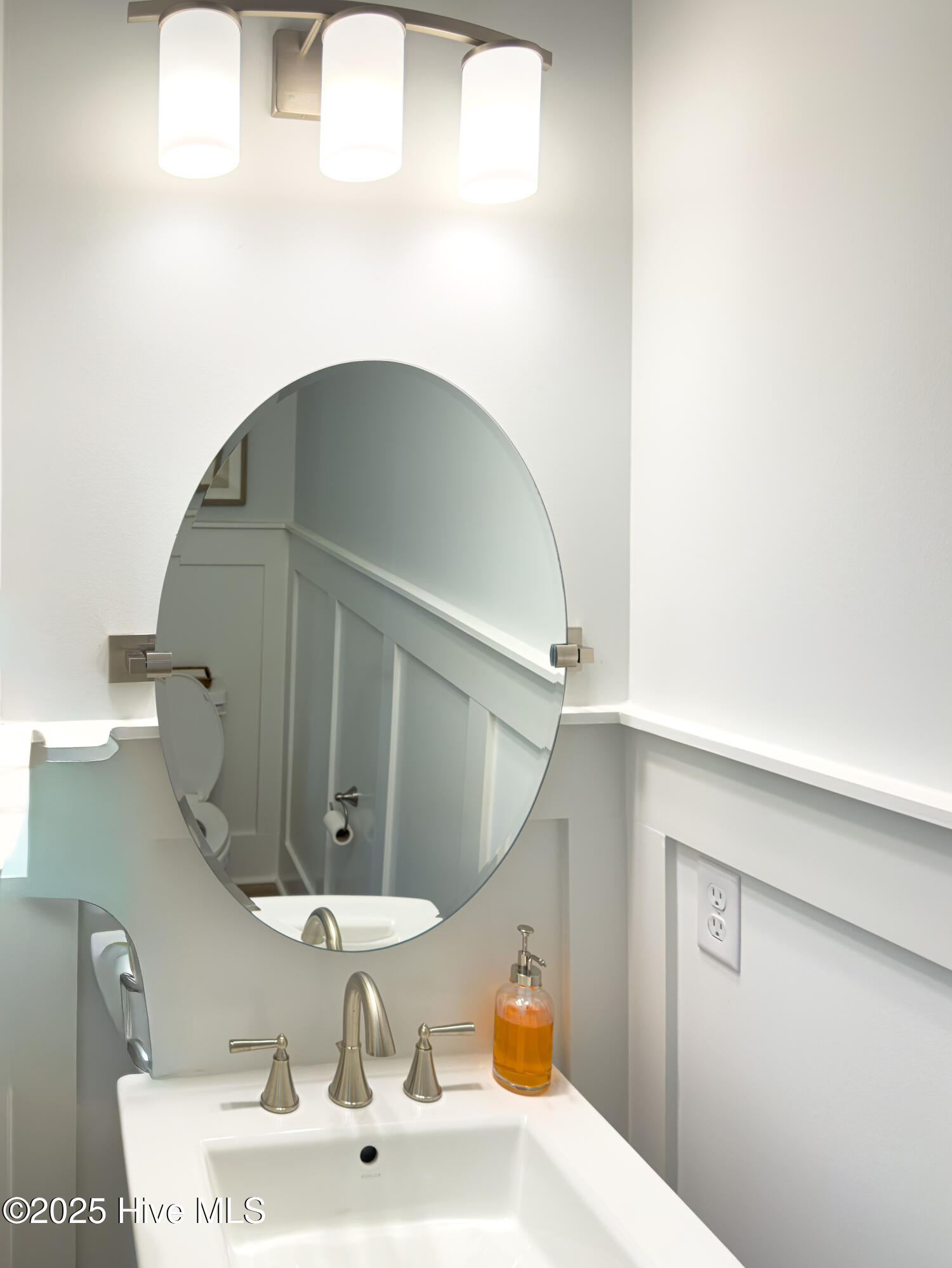 100531959 | Photo 18