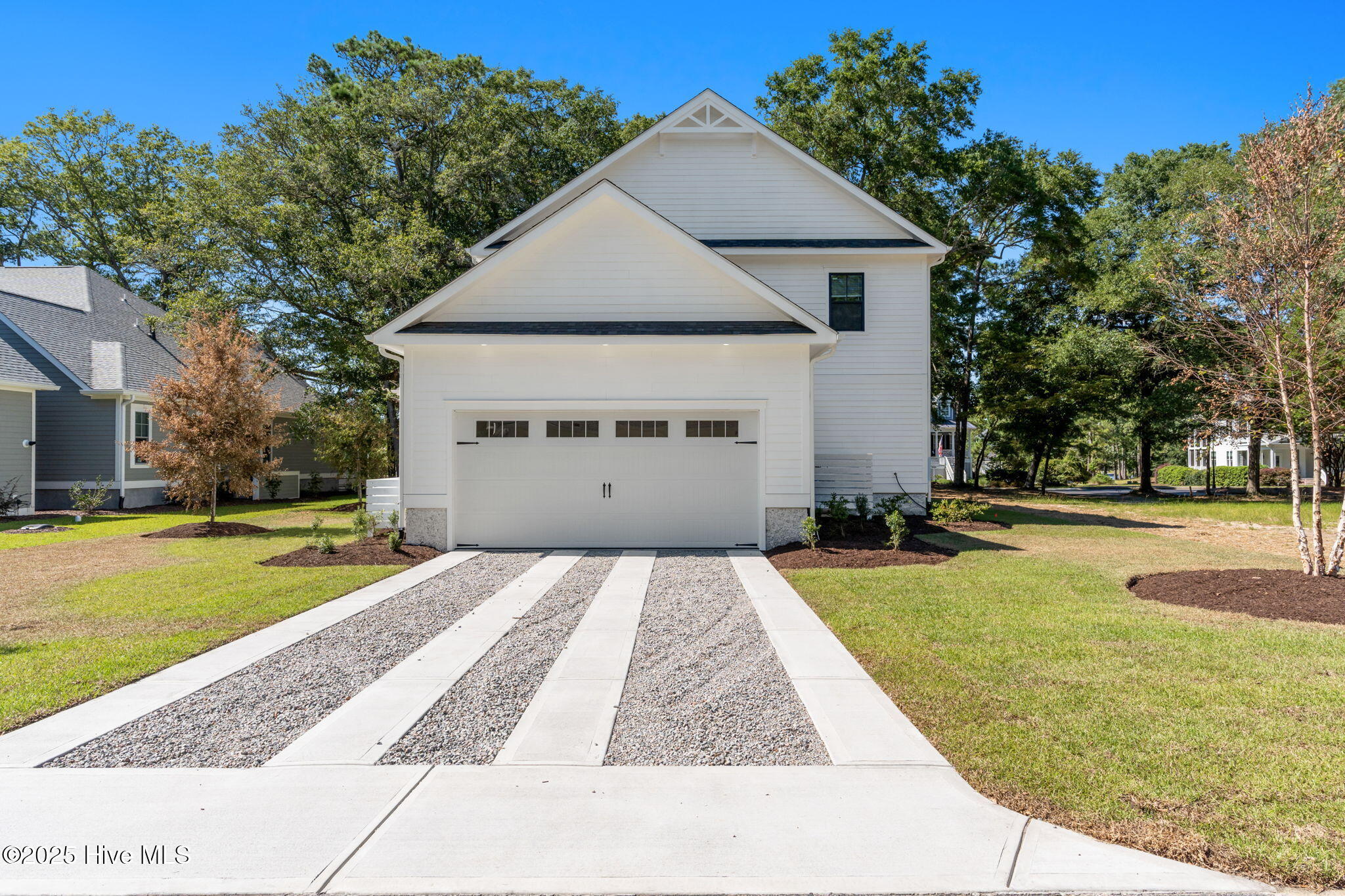 100529099 | Photo 41