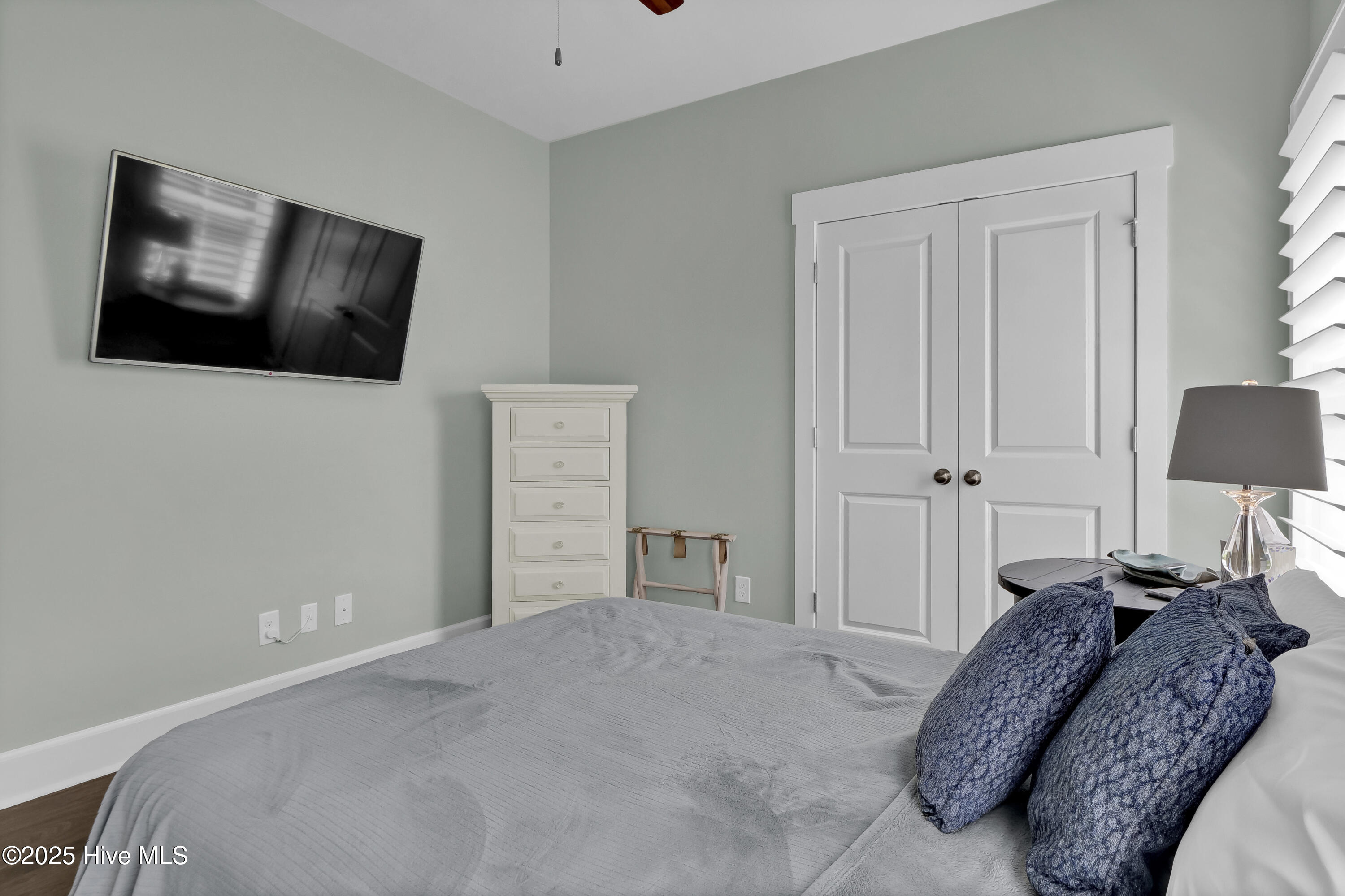 100515379 | Photo 22