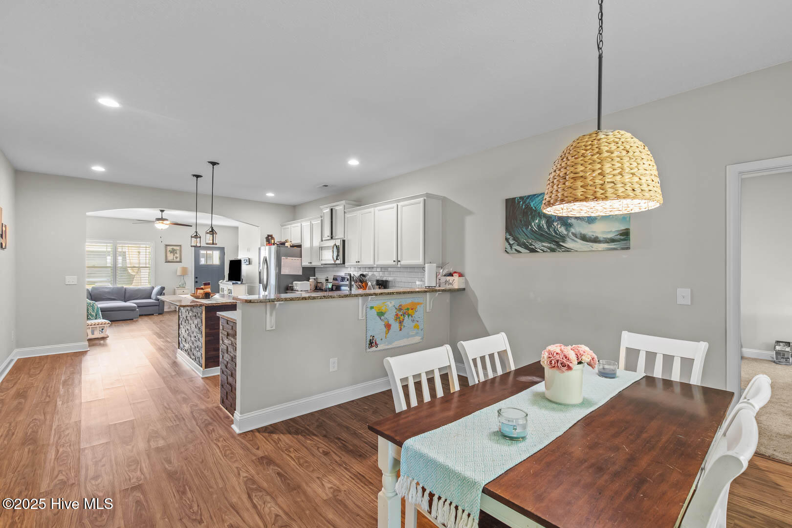 100549772 | Photo 15