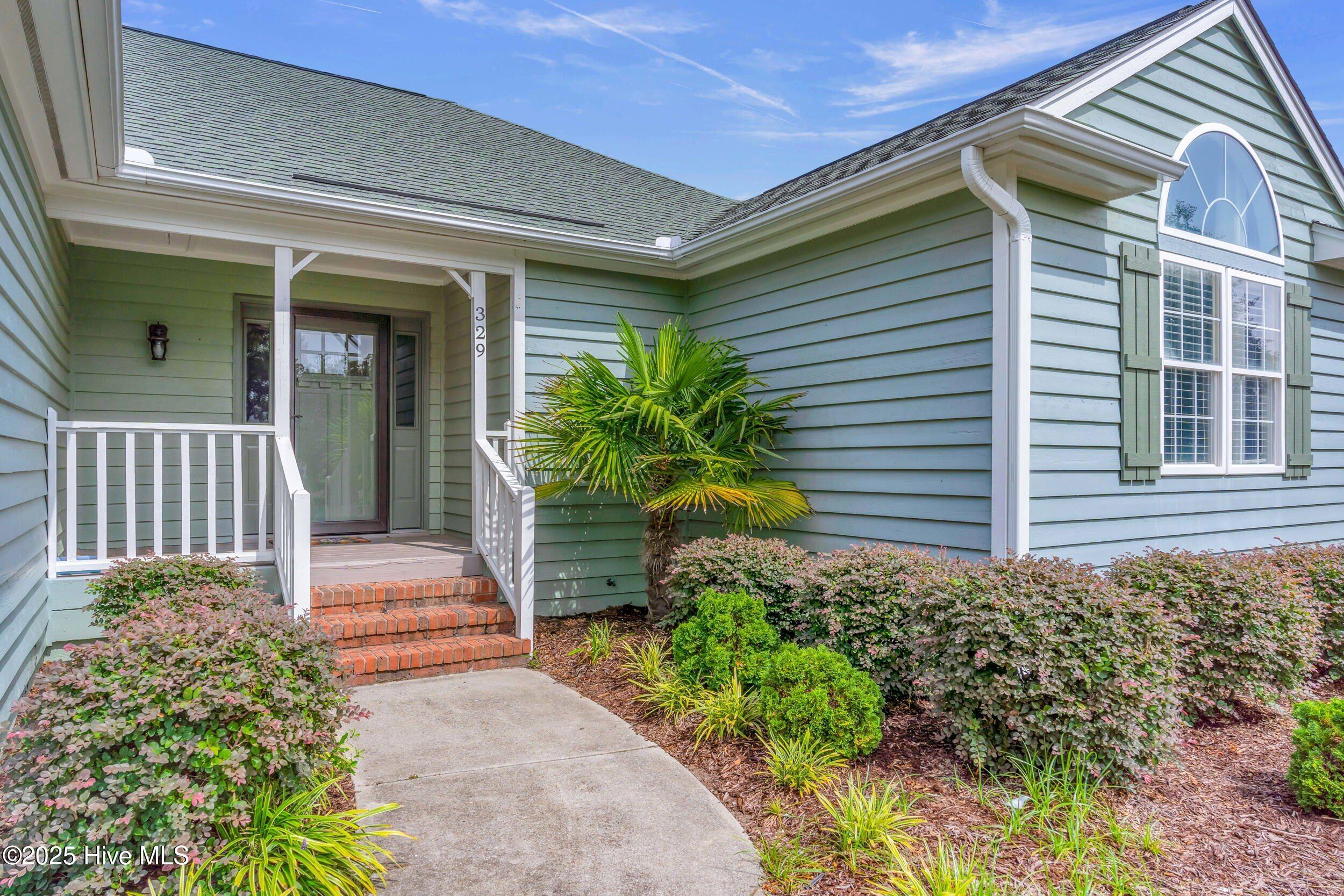 5_329 palmer way-00005