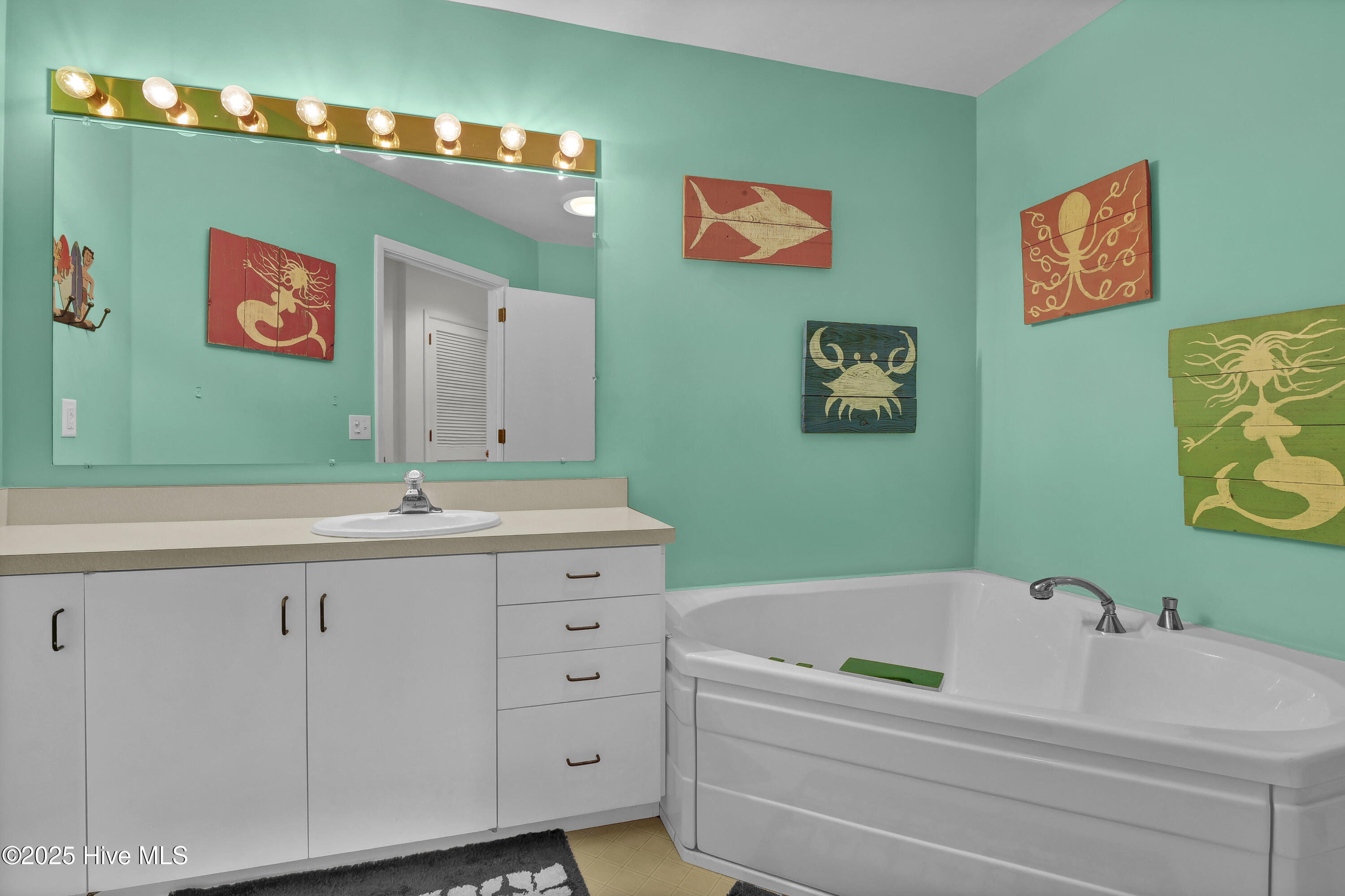 111 Cutlass Drive, Surf City, NC, 28445