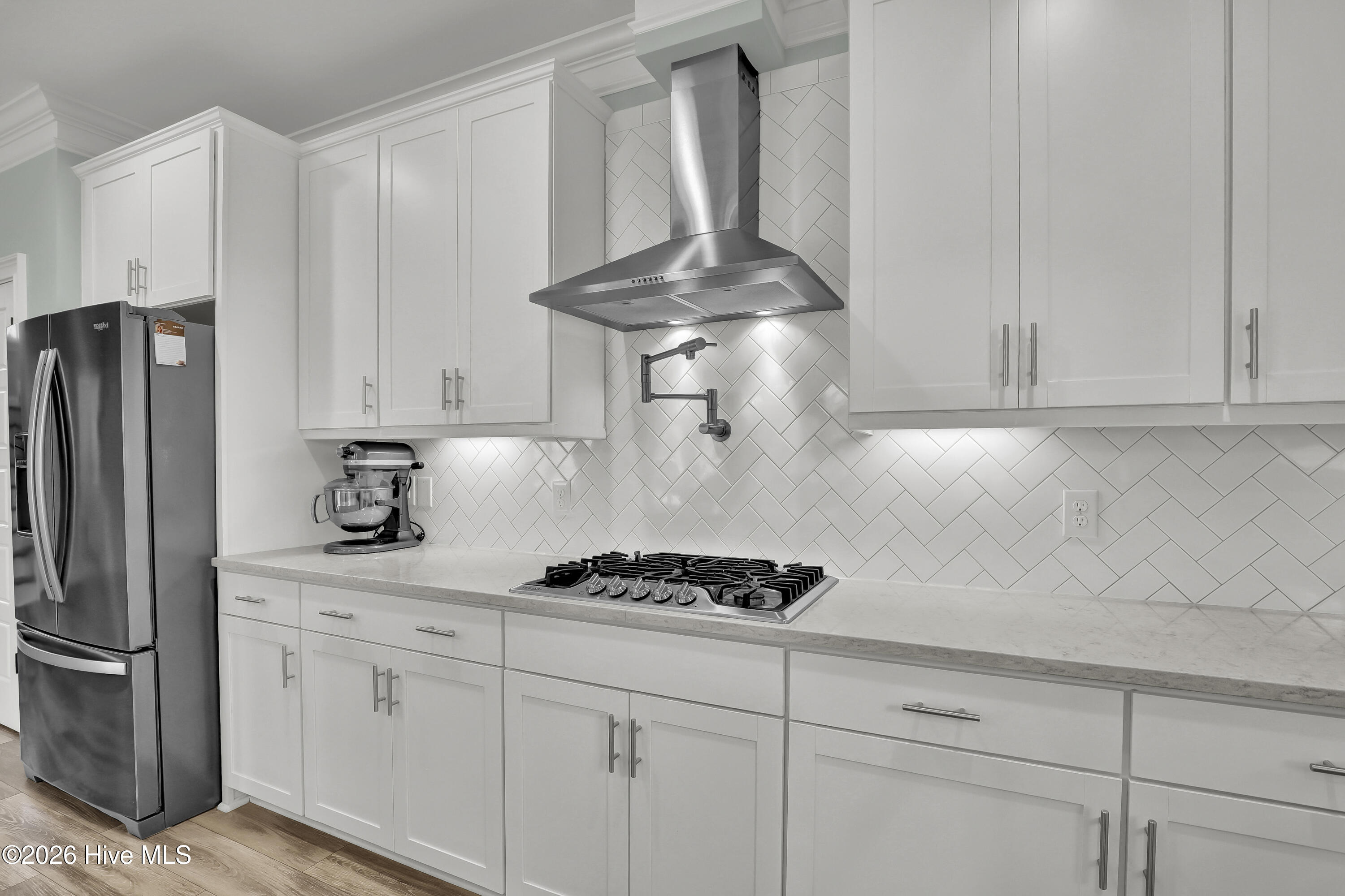 100558429 | Photo 13