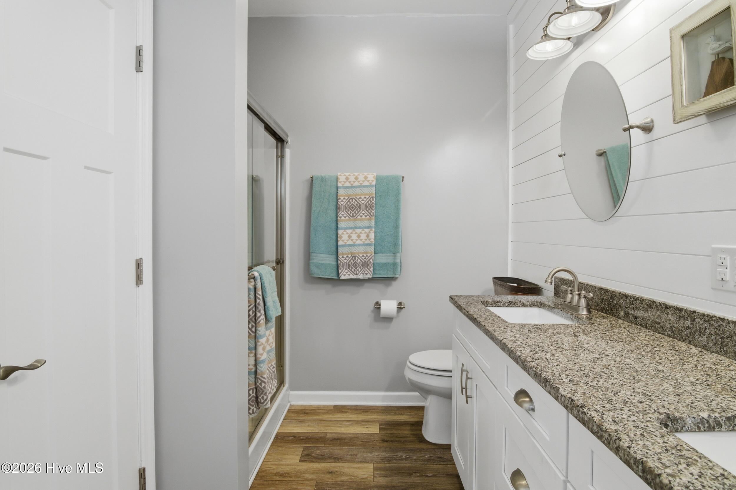 100552555 | Photo 21