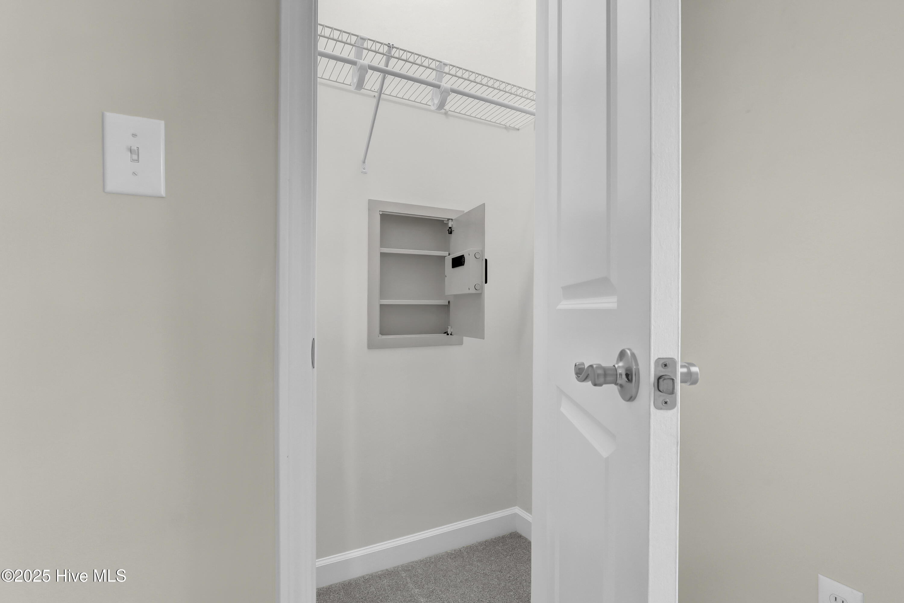 100539078 | Photo 19