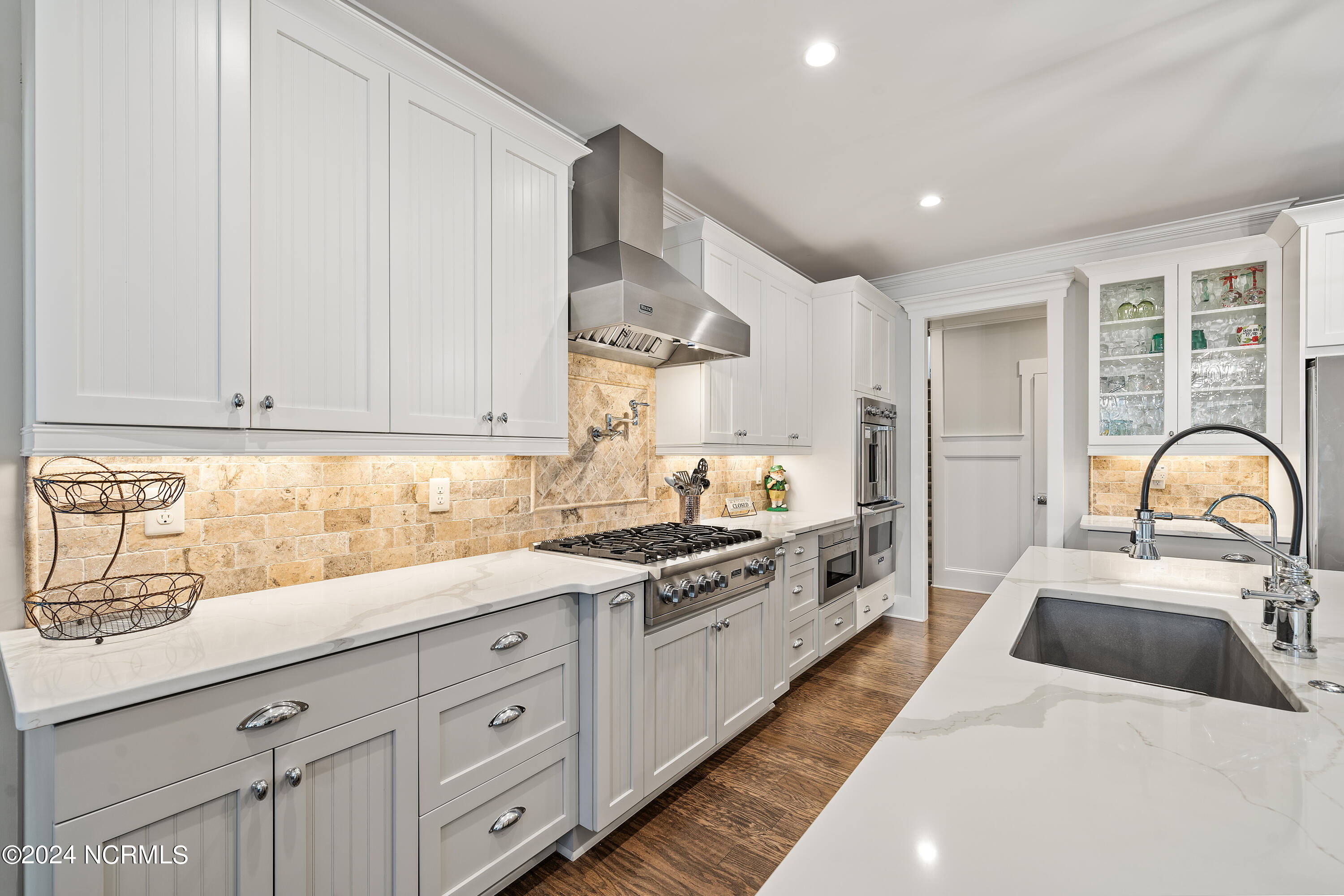 100462774 | Photo 27