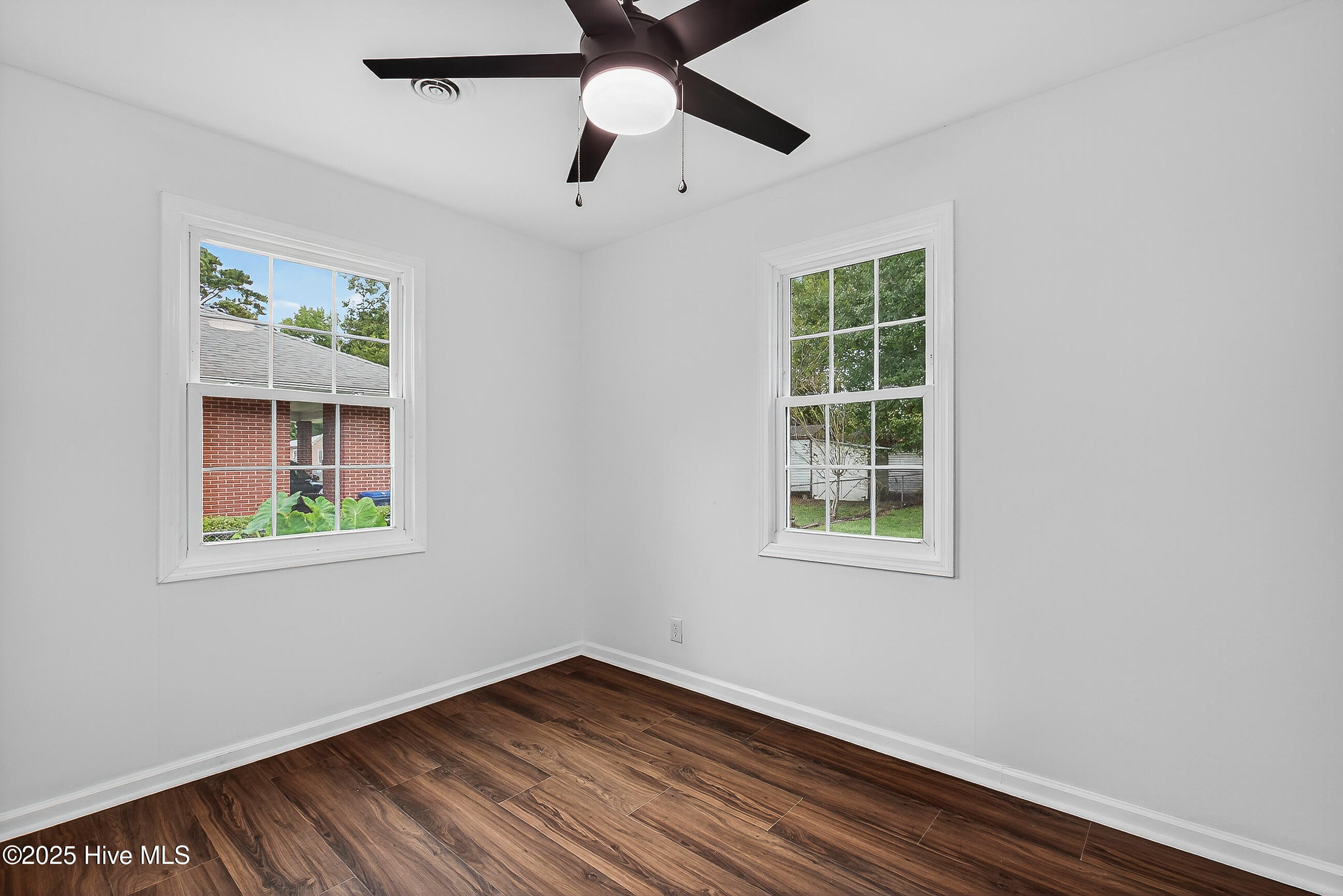 100534071 | Photo 18