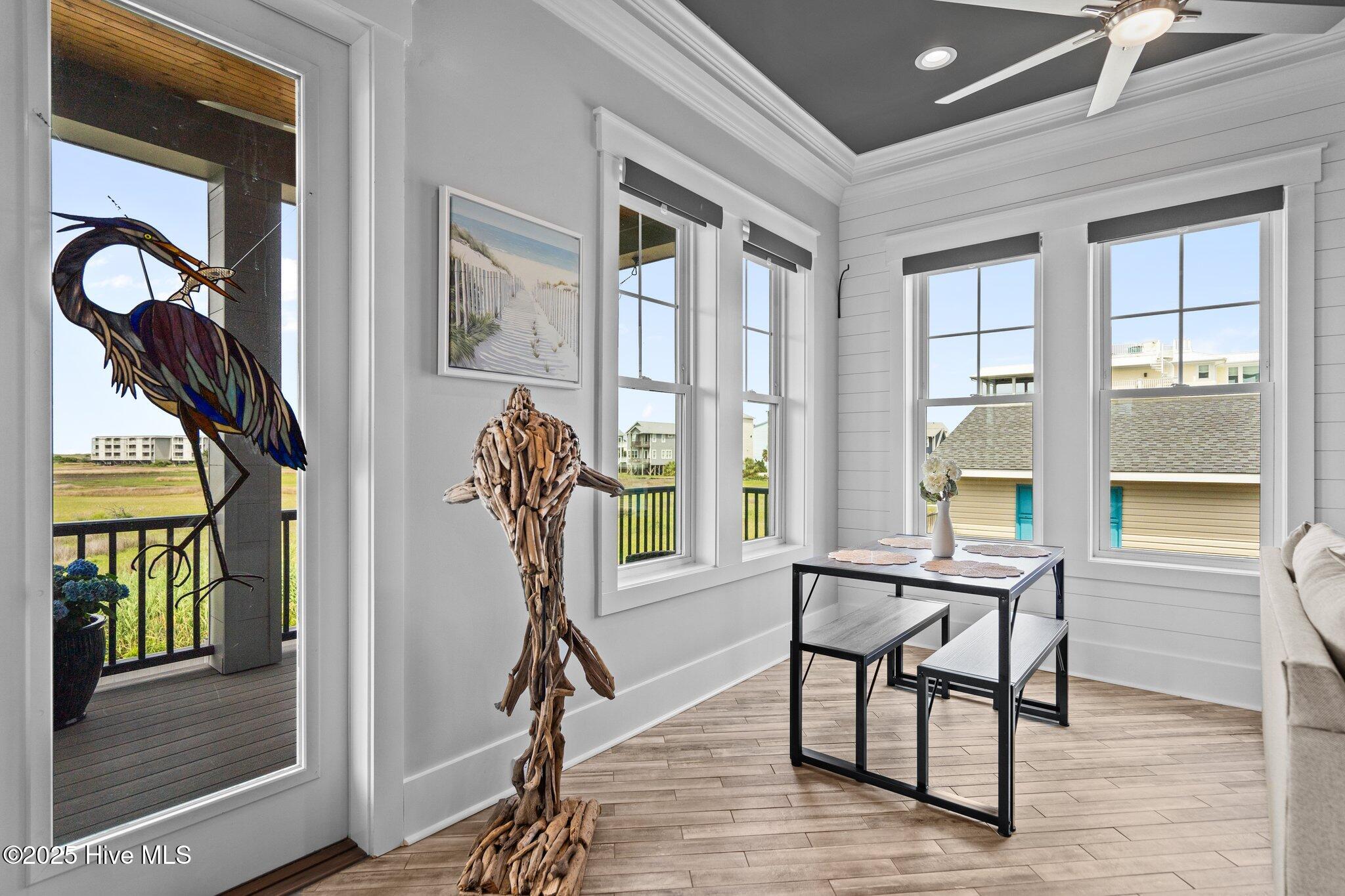 100514029 | Photo 28