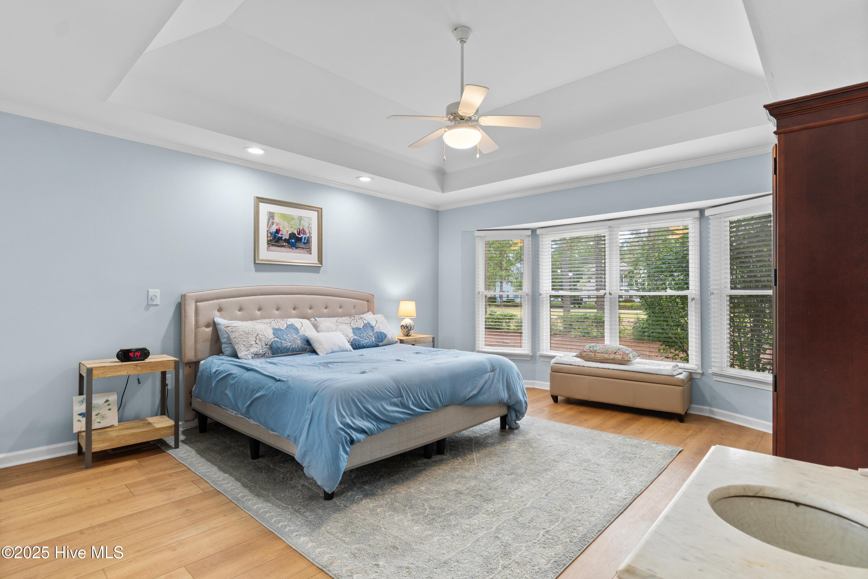 100531039 | Photo 19