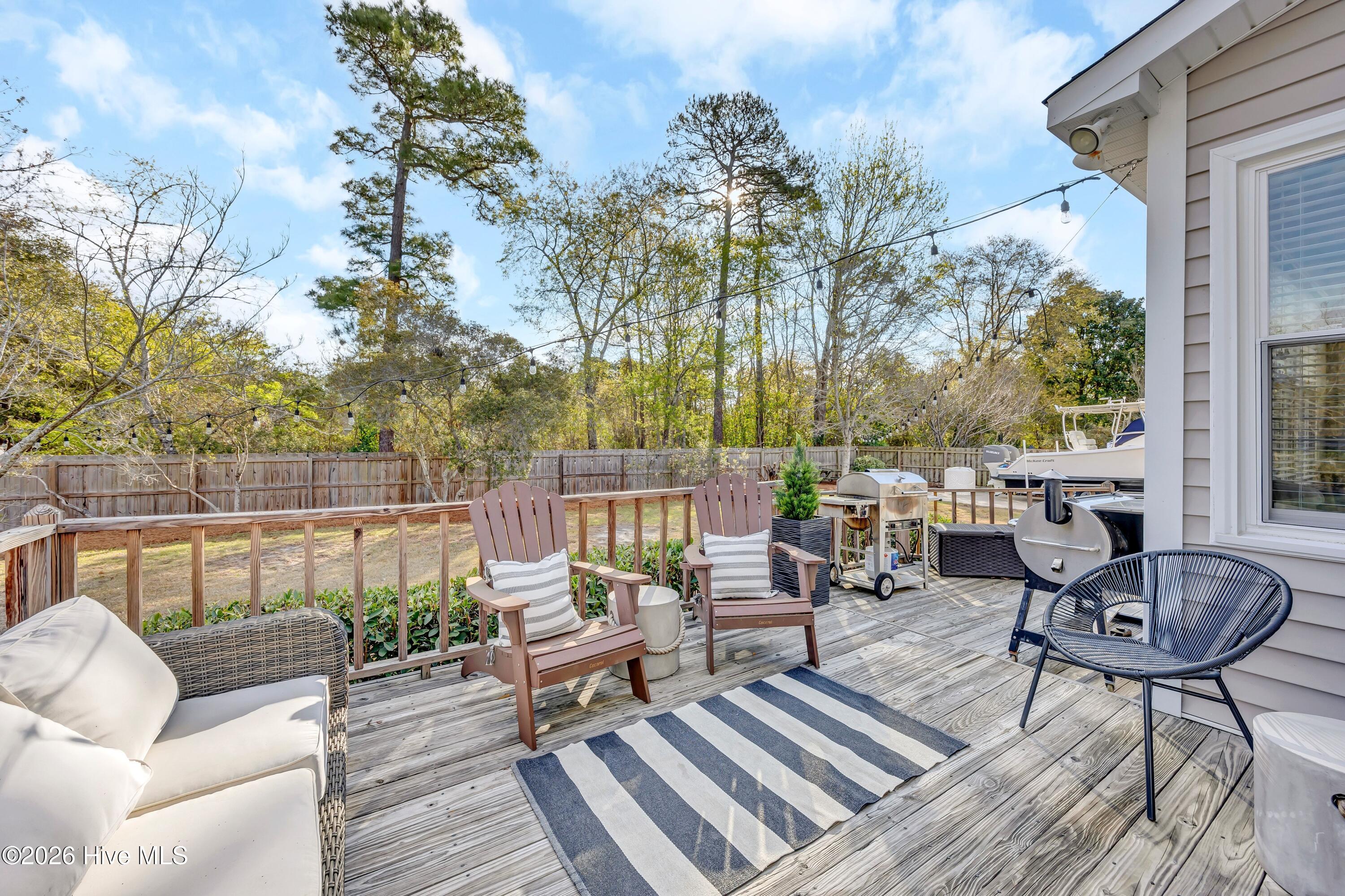 100561567 | Photo 27