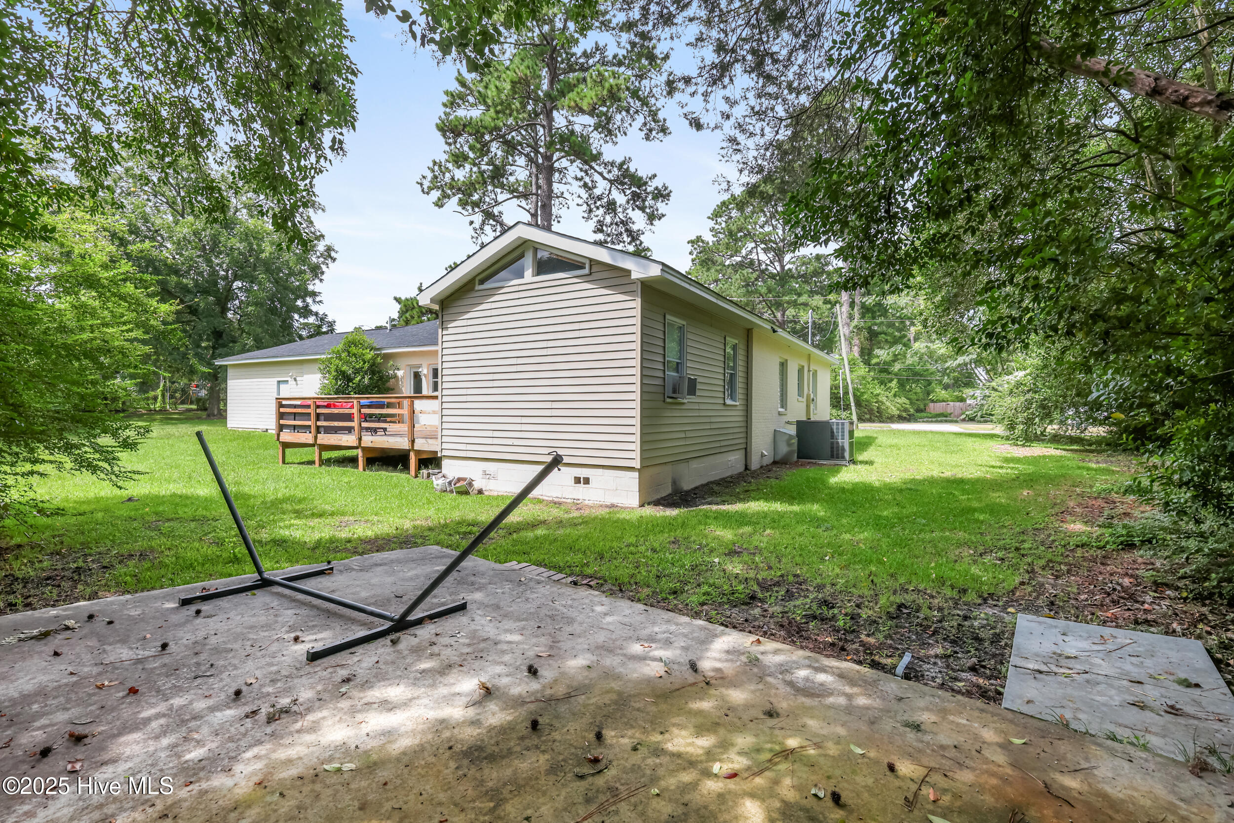 100526927 | Photo 26