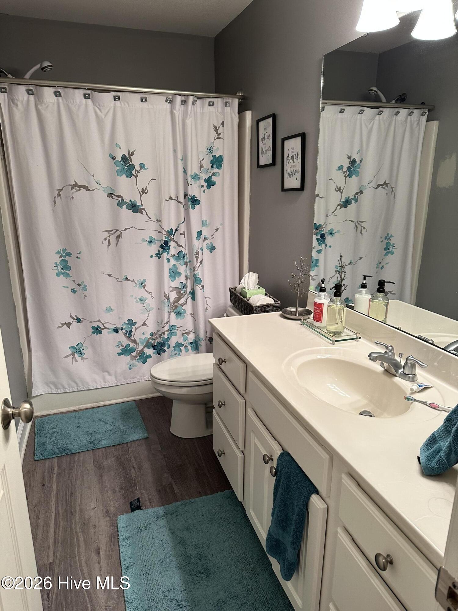 205 South Pointe Drive UNIT B, Winterville, NC, 28590