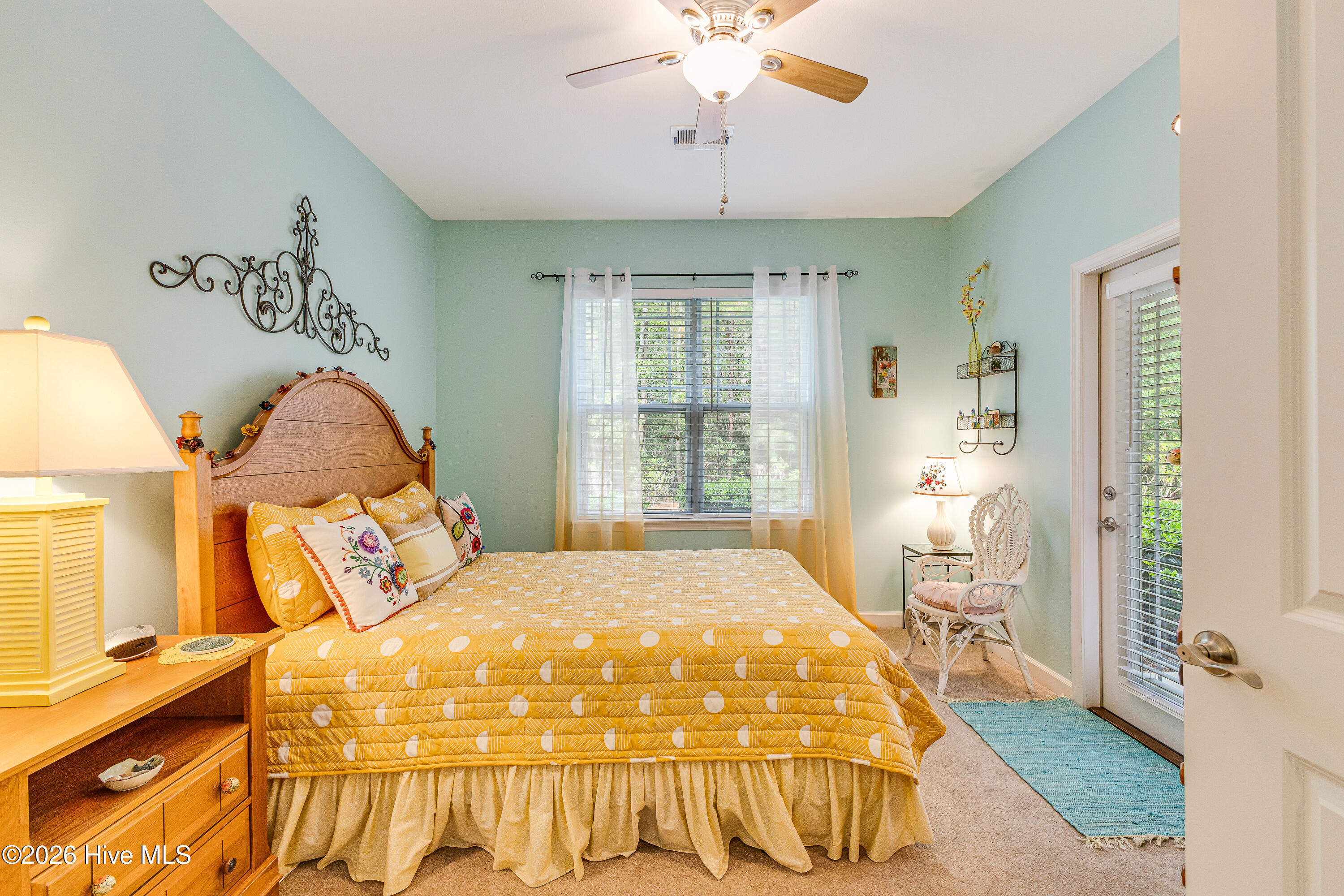 100555725 | Photo 25