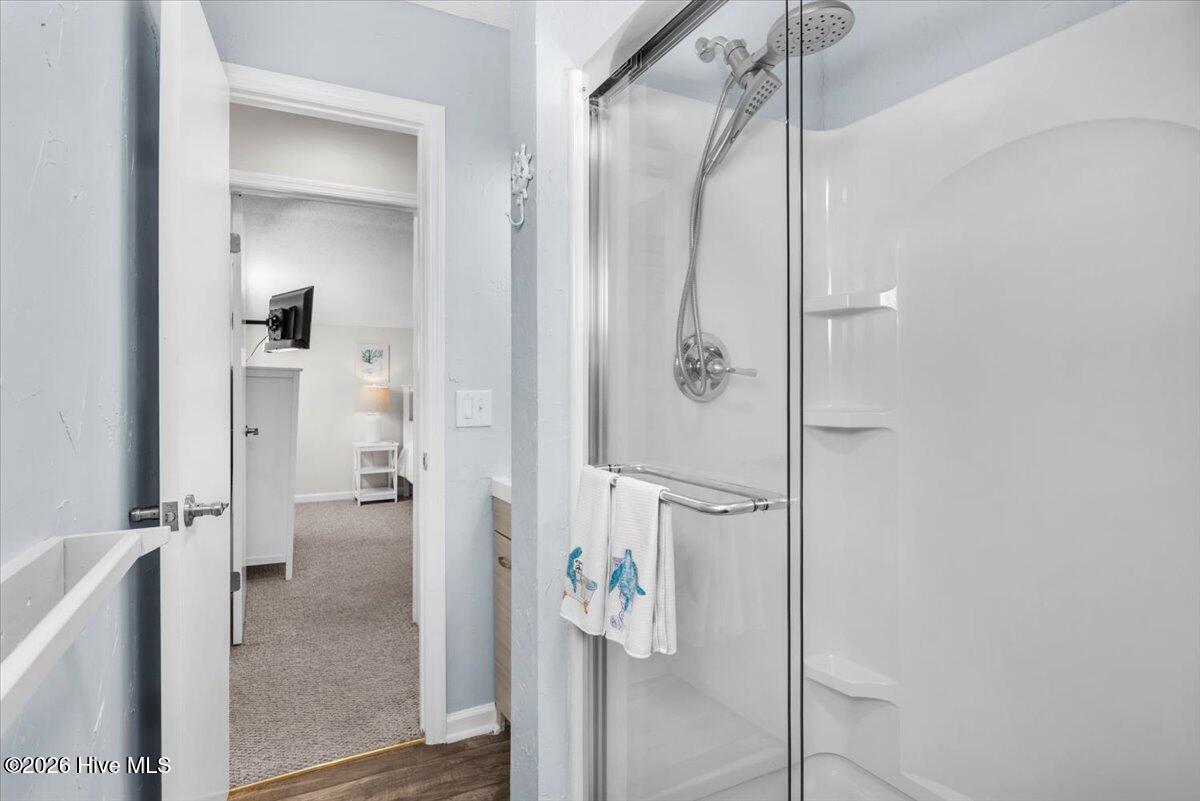 100559850 | Photo 39