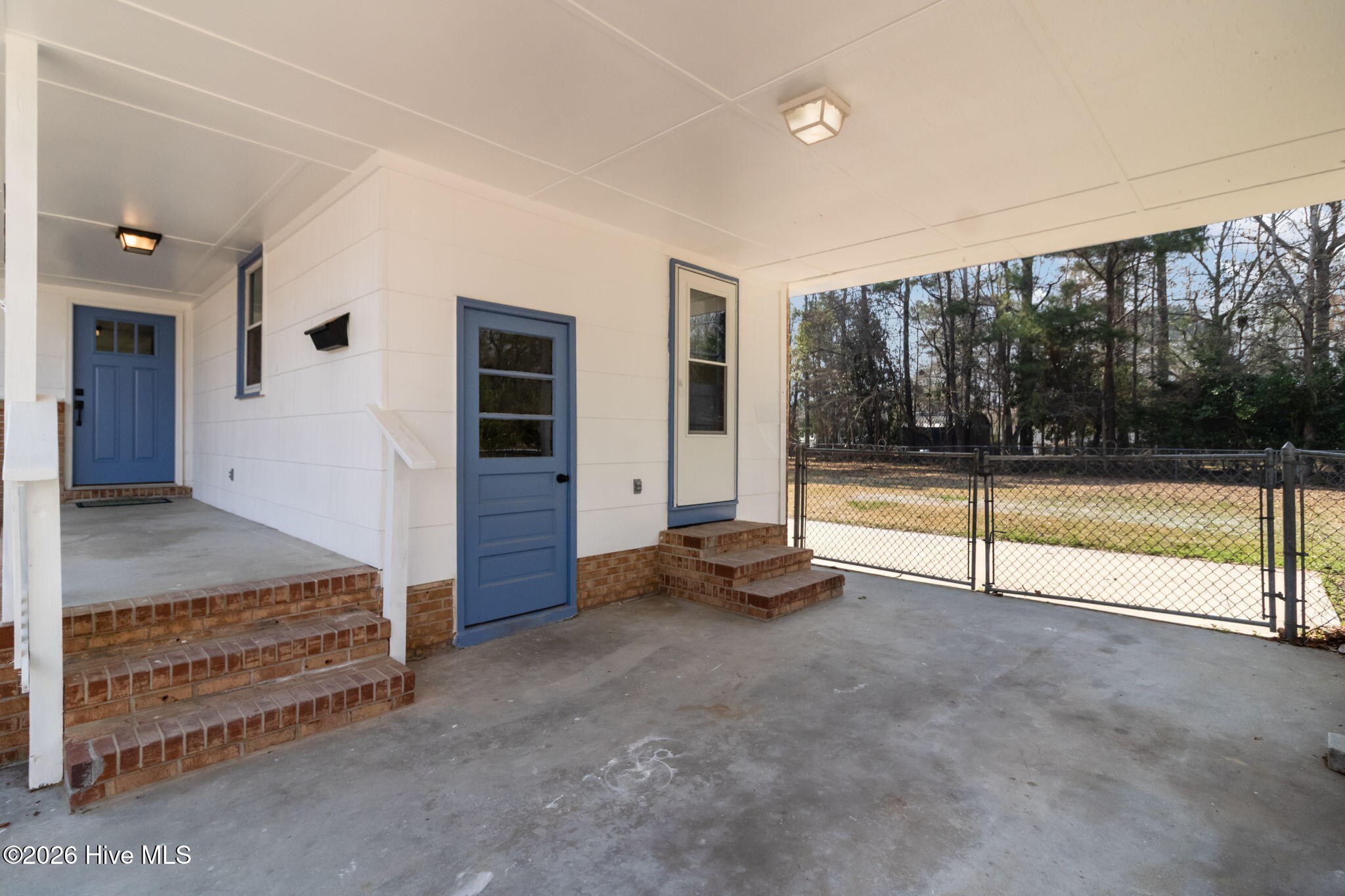 100557666 | Photo 55