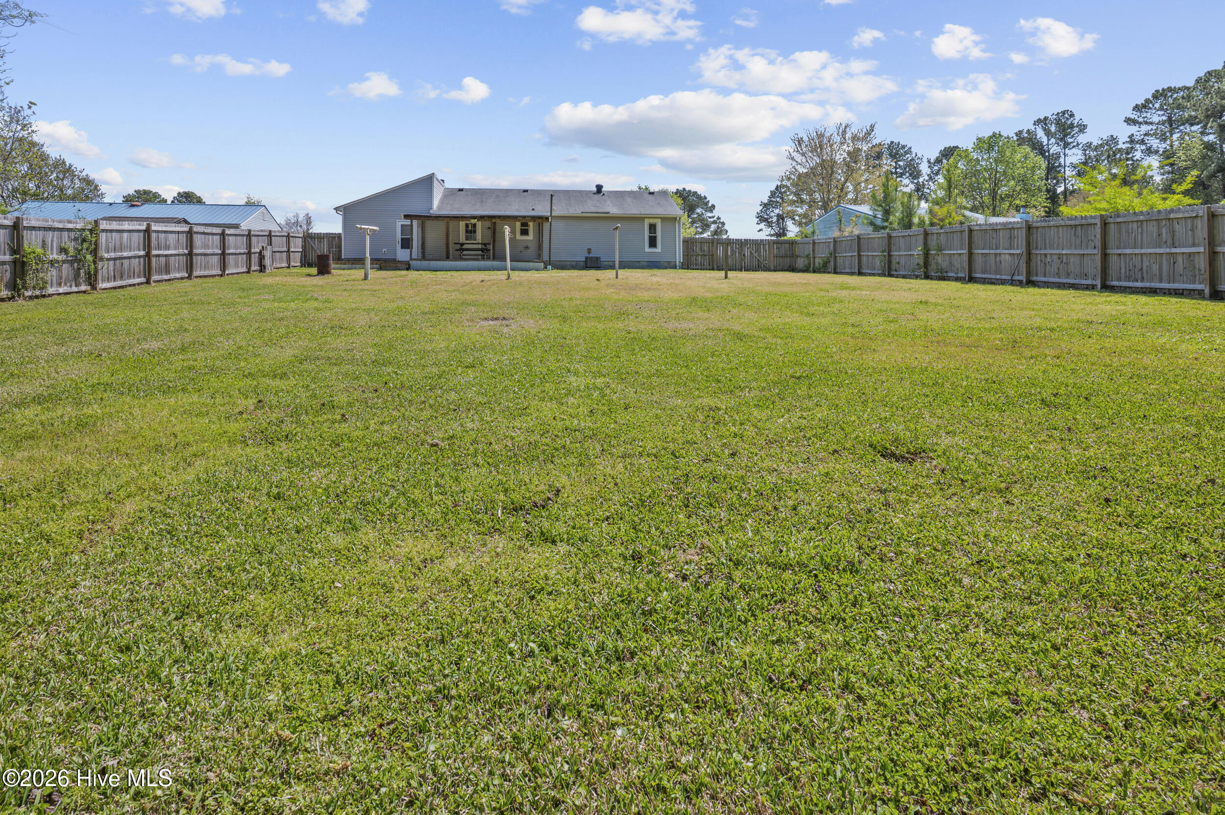 100564670 | Photo 31