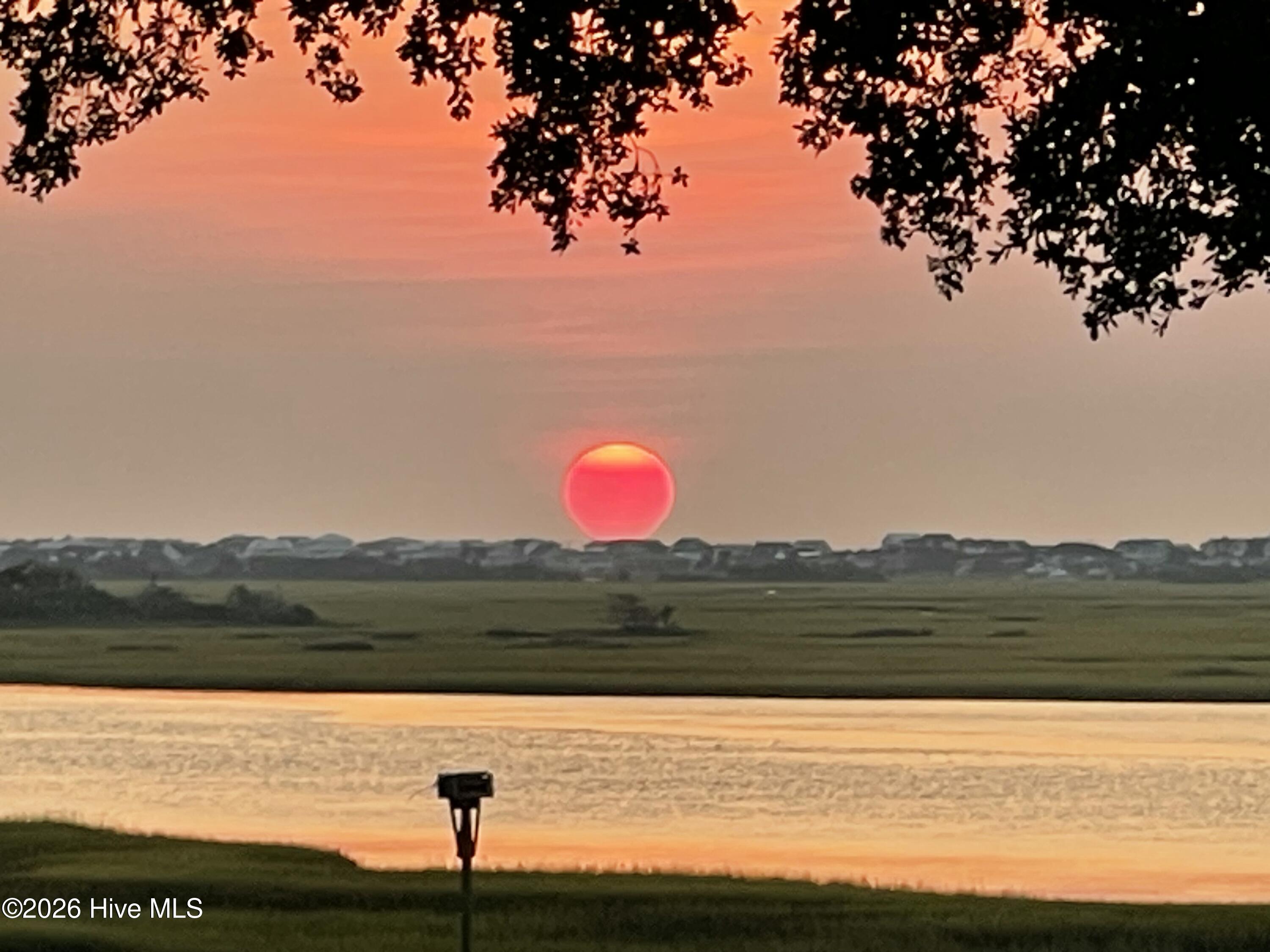 100548743 | Photo 12