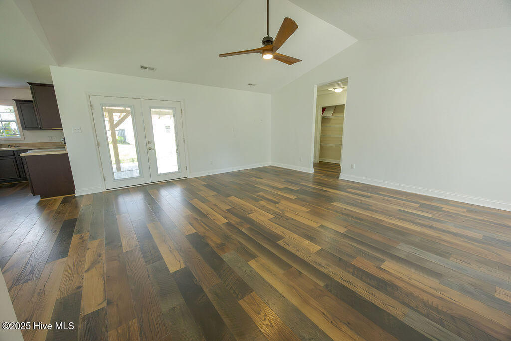 405 Sundown Court, Hubert, NC 28539 – photo 14: Sundown-07