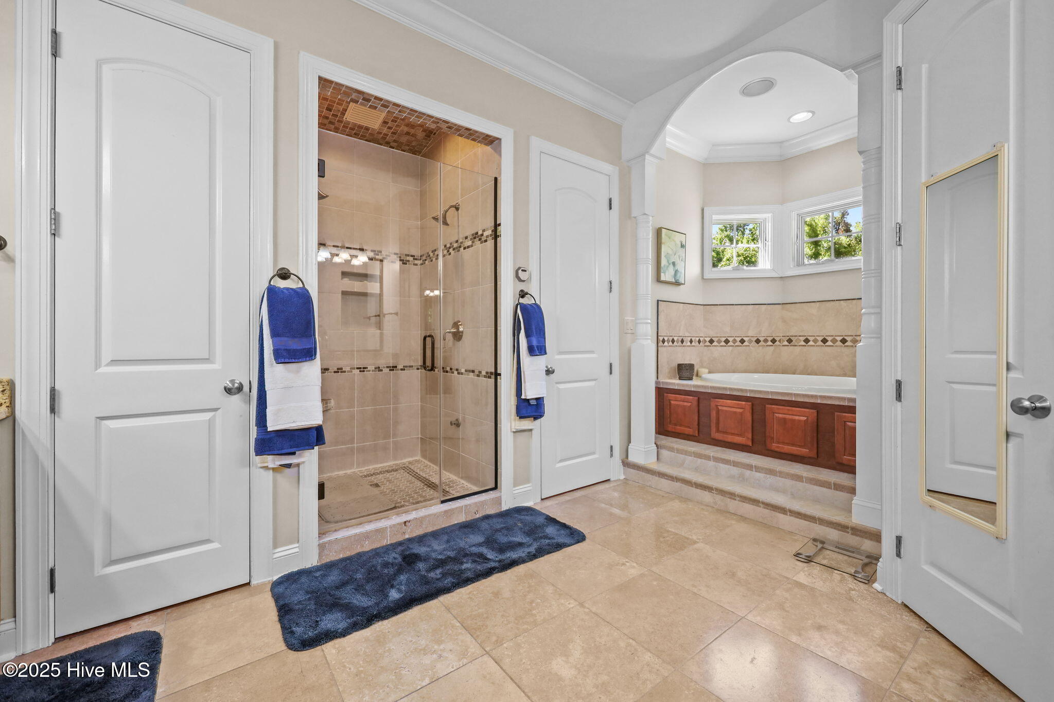 100529119 | Photo 19