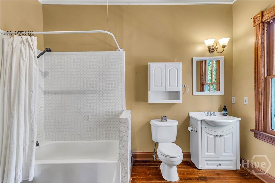 213 W Duffy Street, Savannah, GA, 31401