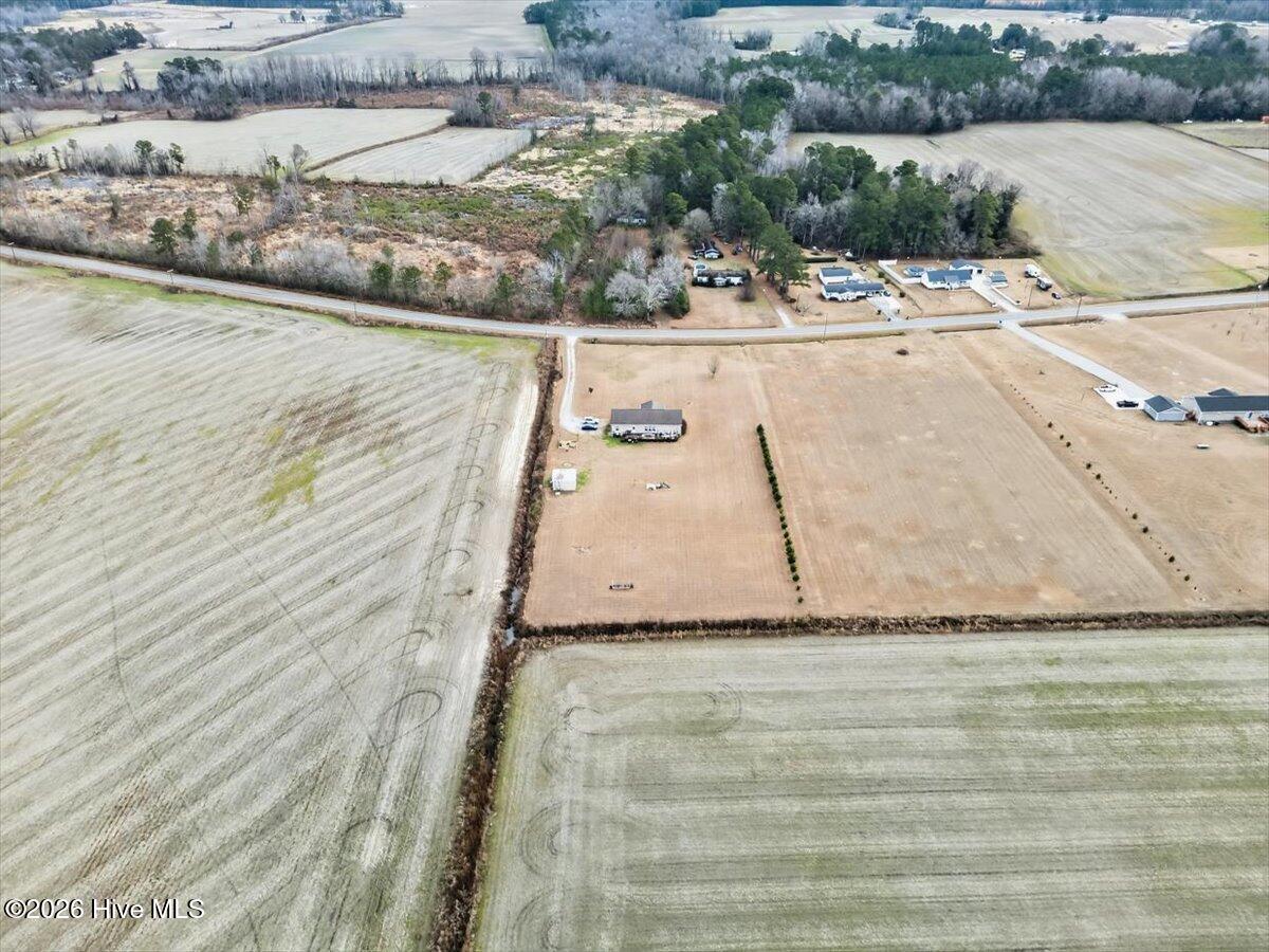 100551203 | Photo 55