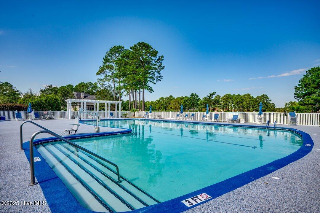 100527504 | Photo 36