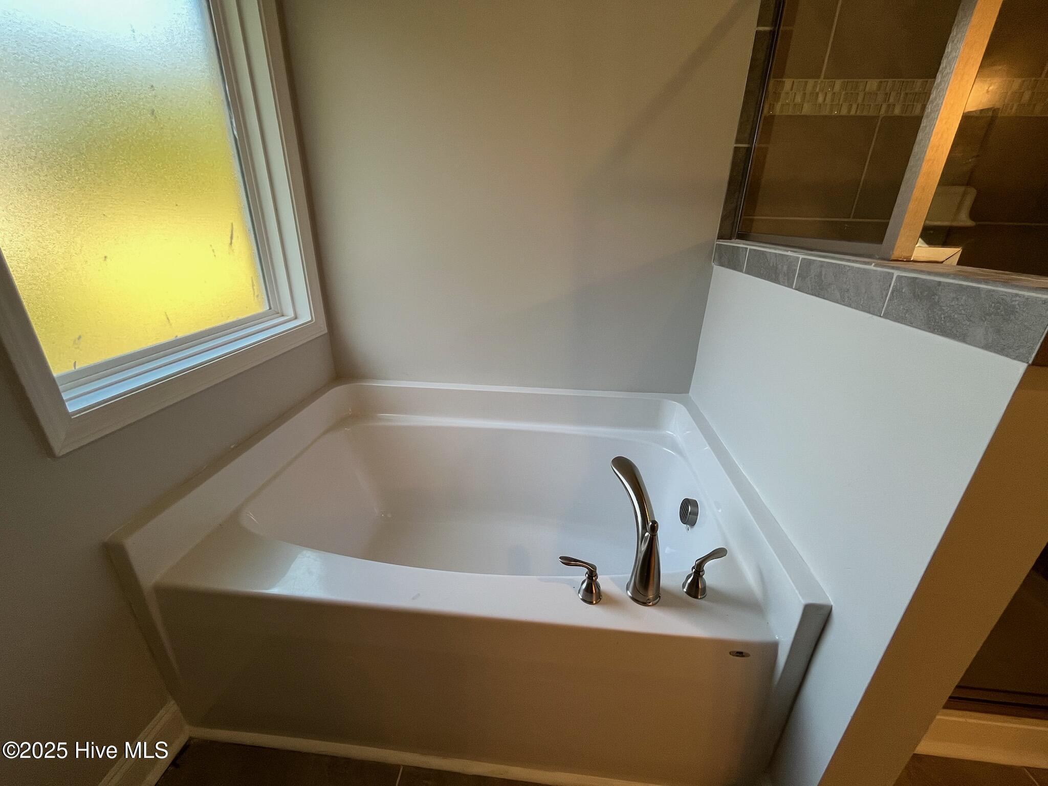 100467983 | Photo 17