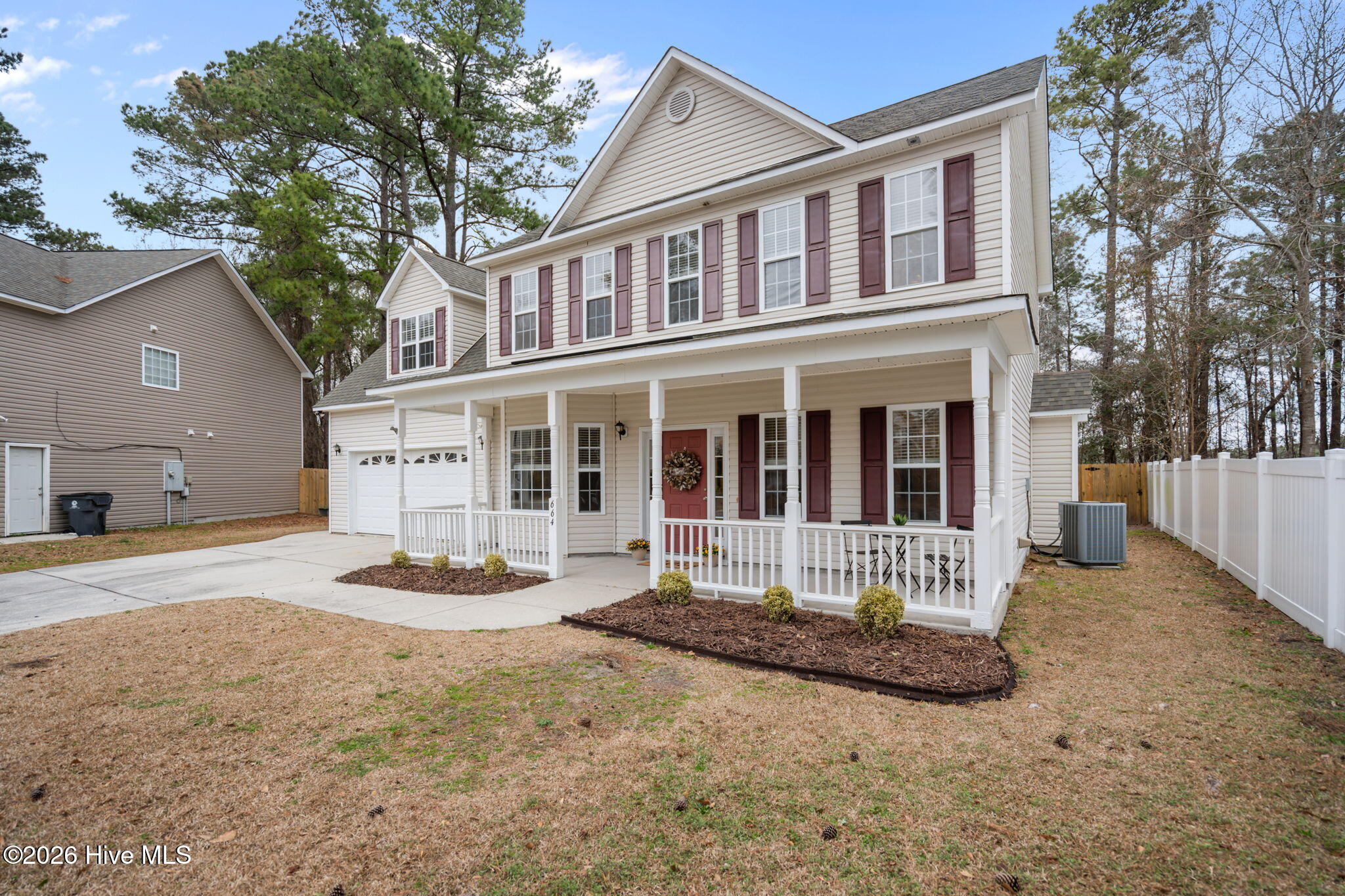 100558076 | Photo 44