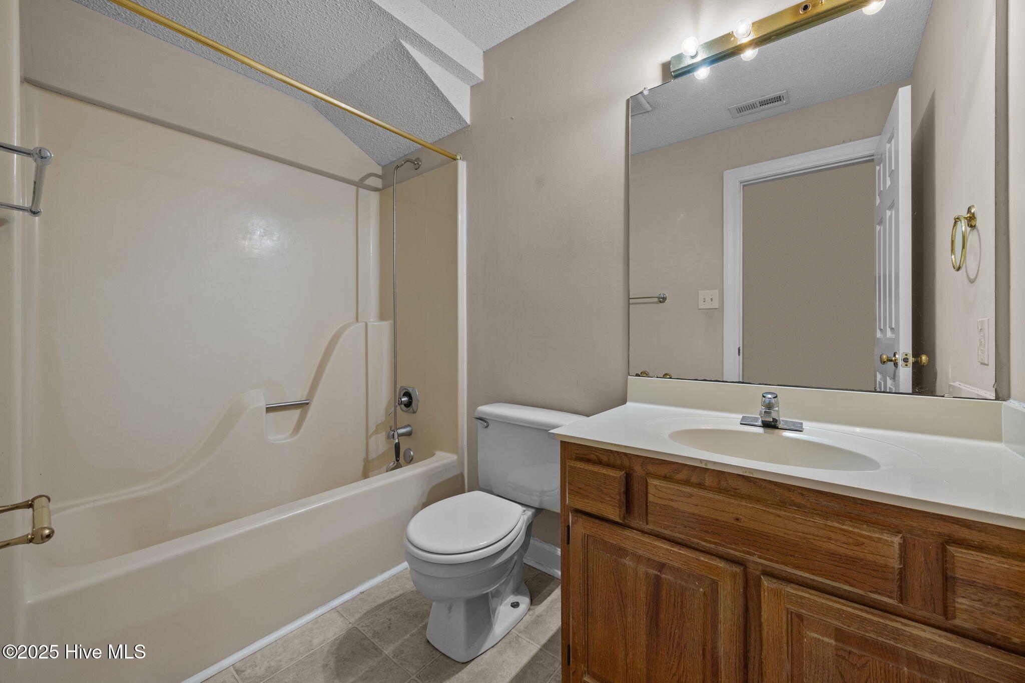 100534053 | Photo 20