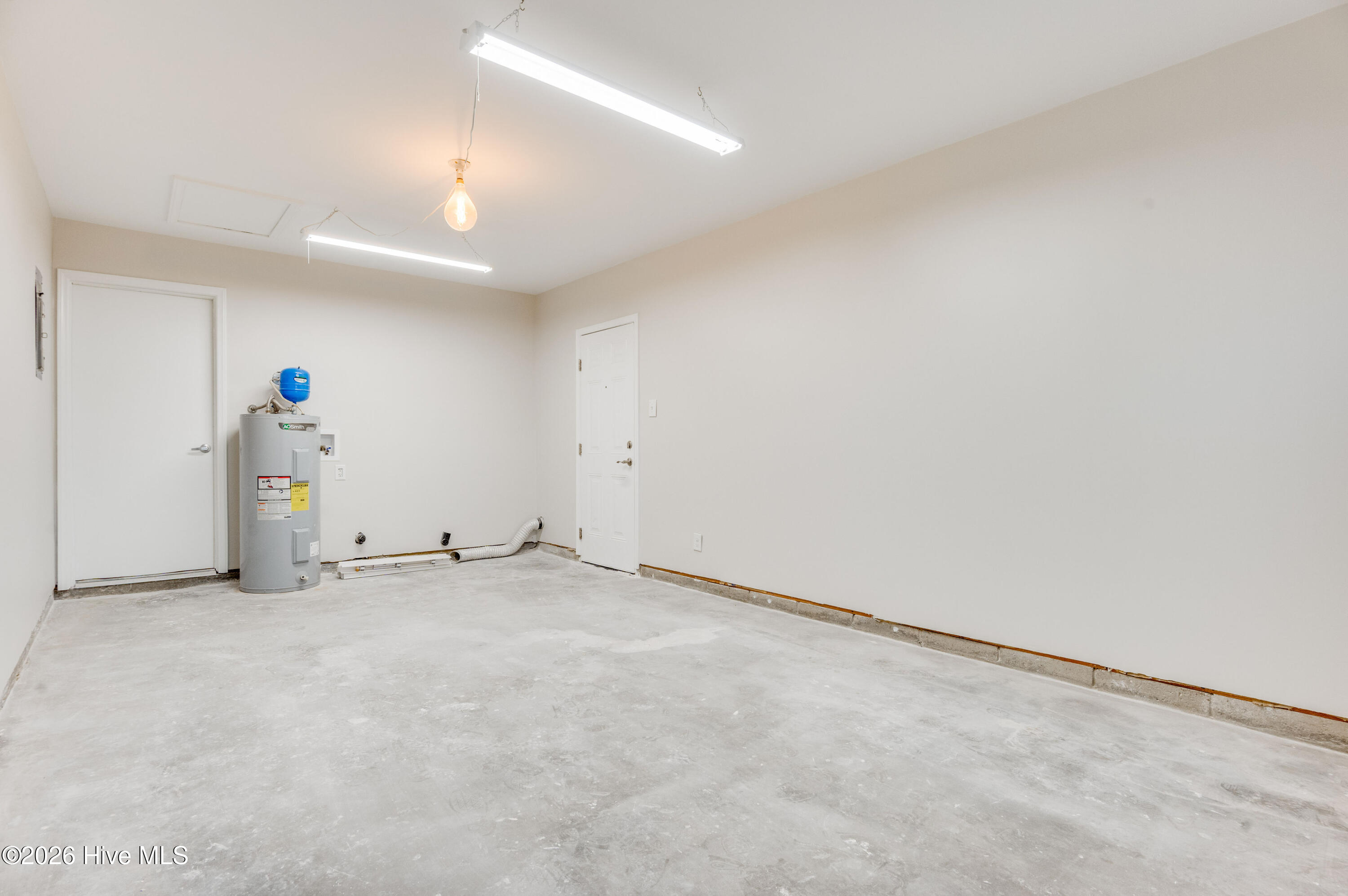 100547210 | Photo 30