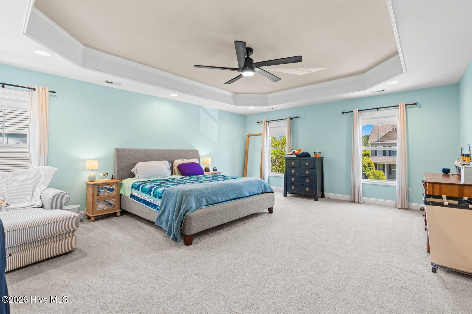 100566892 | Photo 30