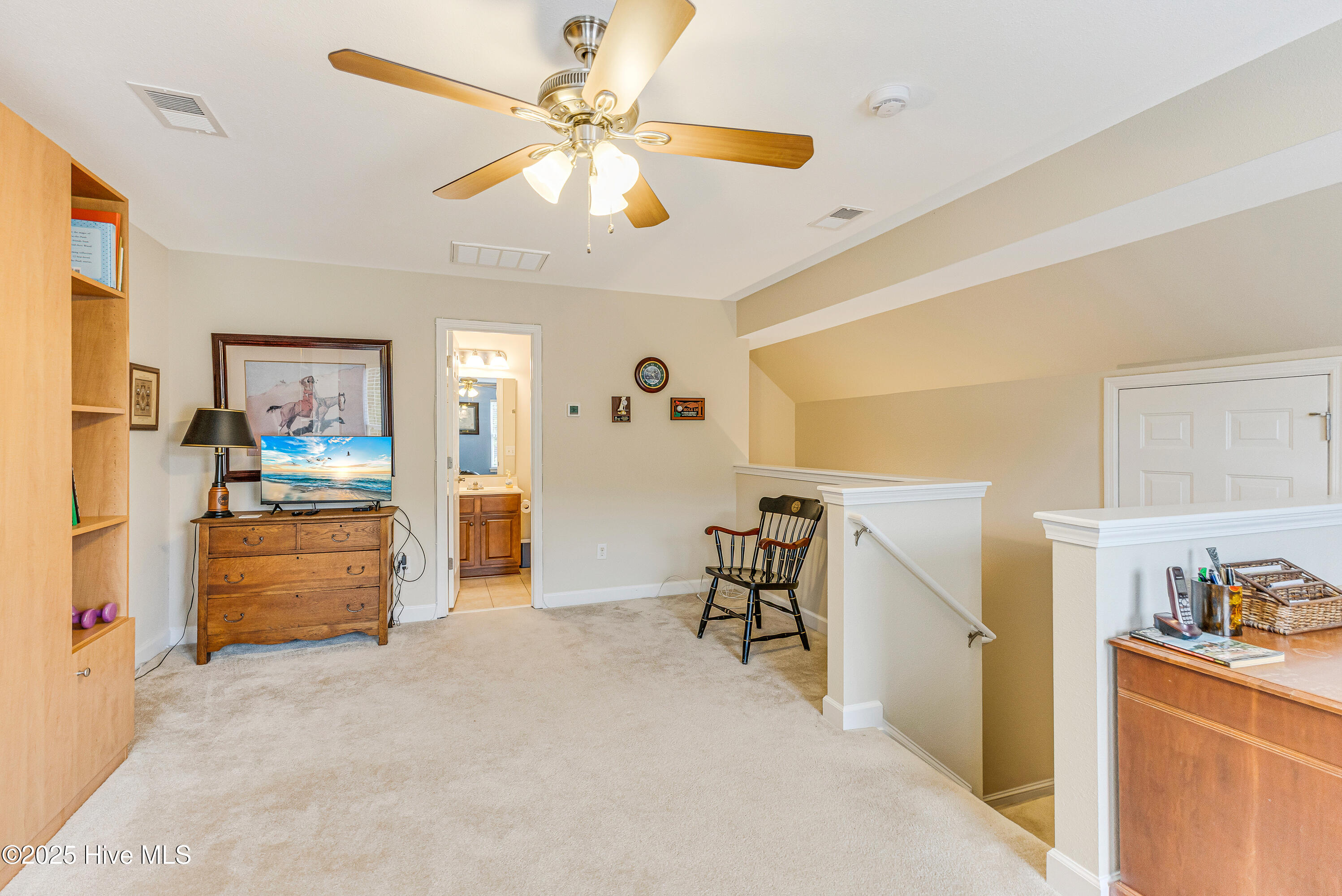 100547221 | Photo 31