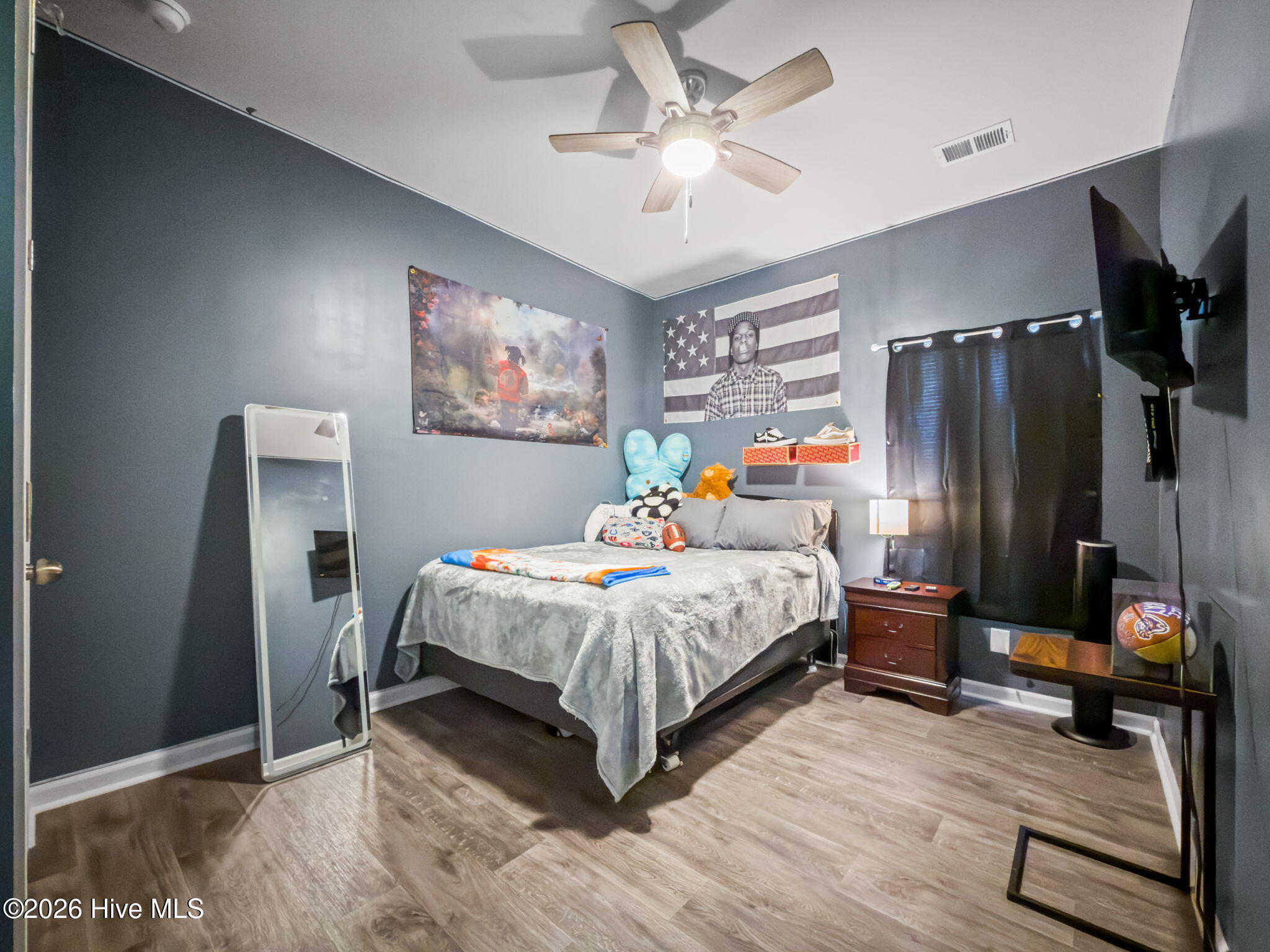 100561808 | Photo 13