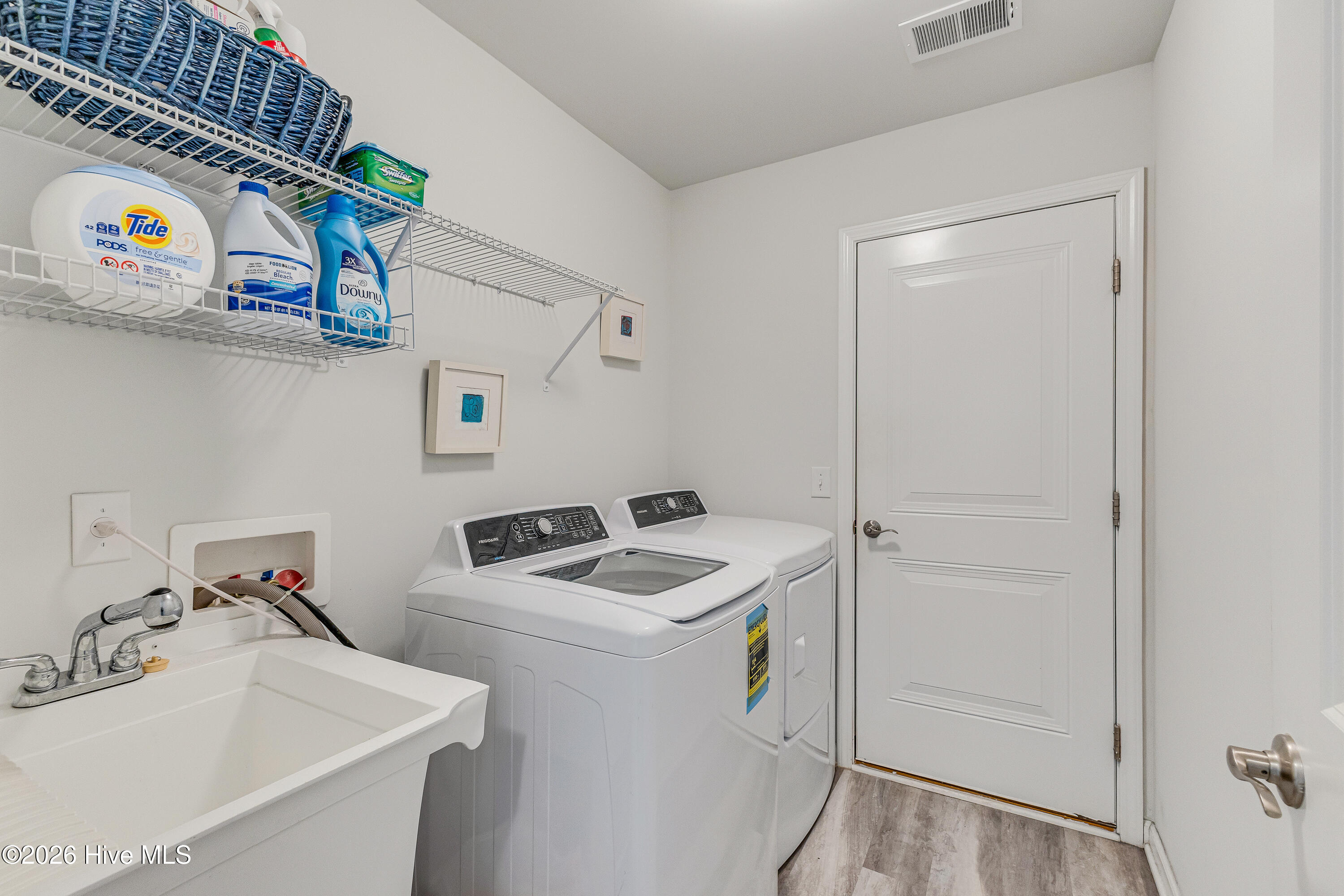 100560714 | Photo 20