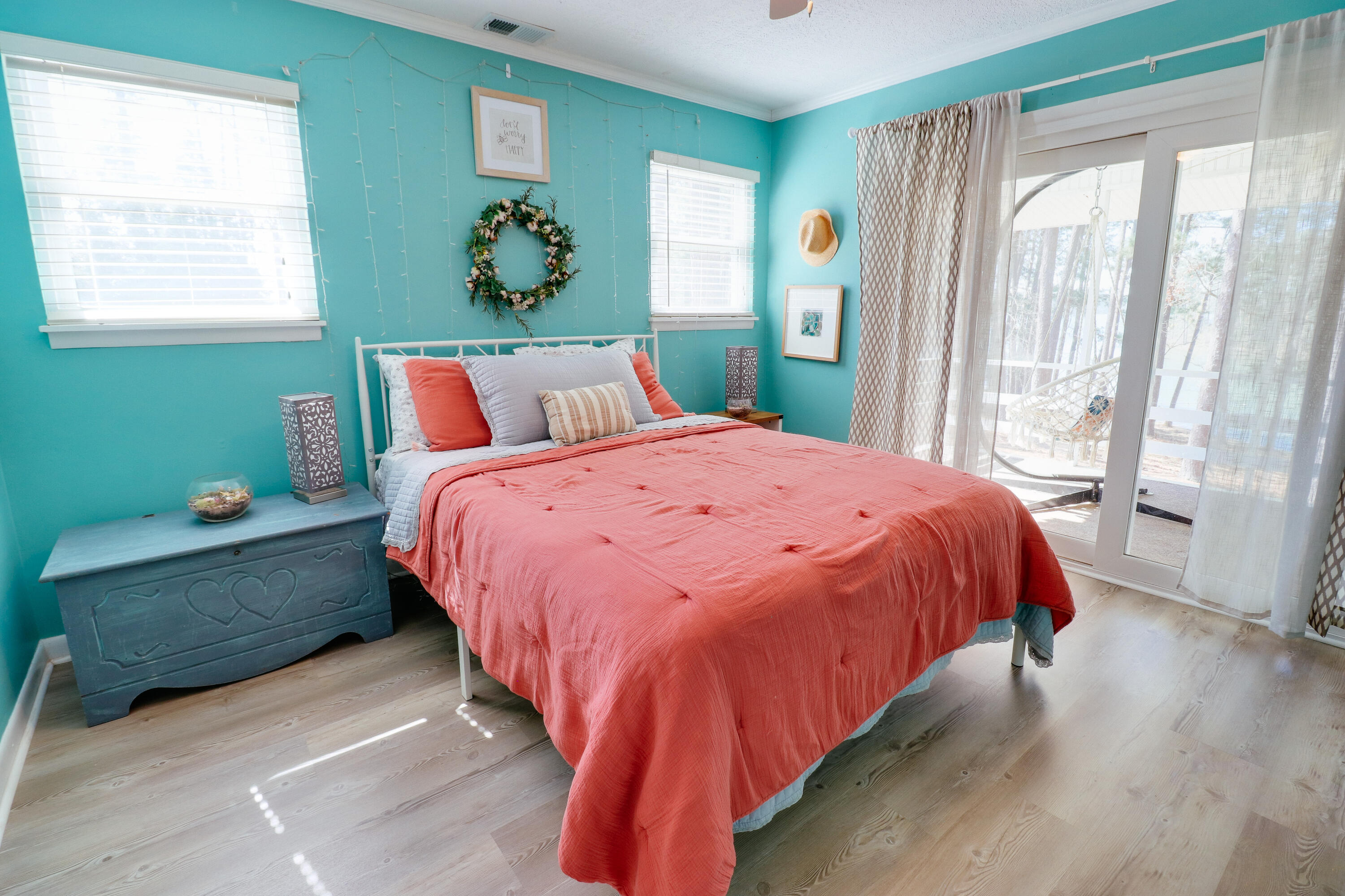 1061 Delaware Dr-27