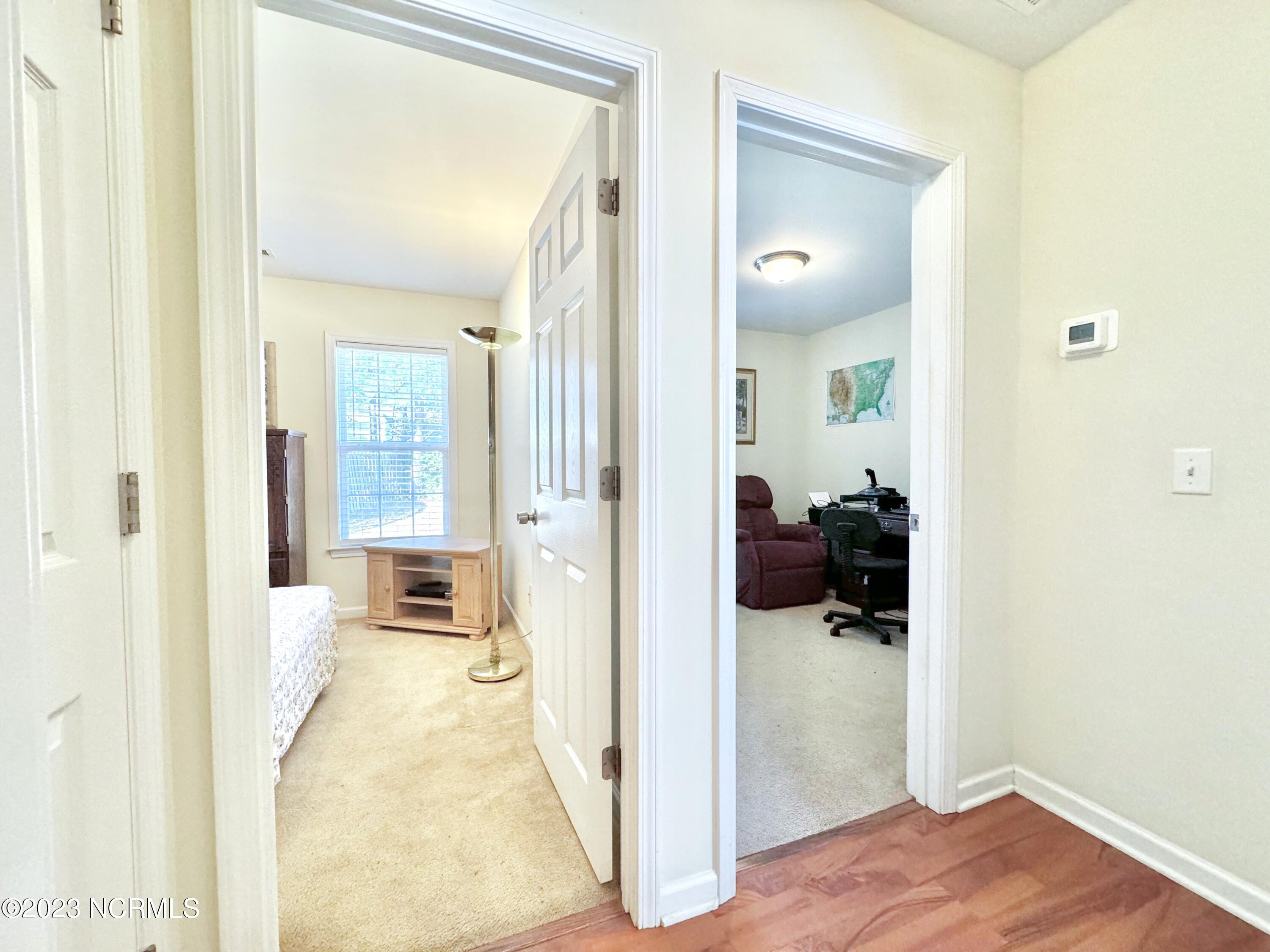 100546069 | Photo 40