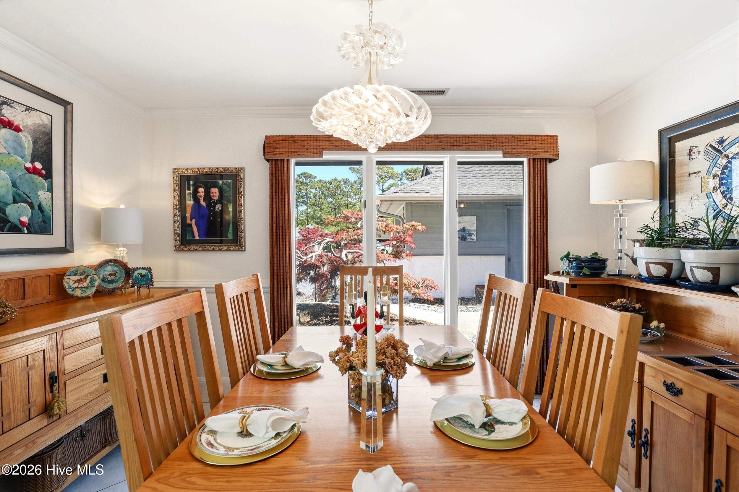 100569802 | Photo 17